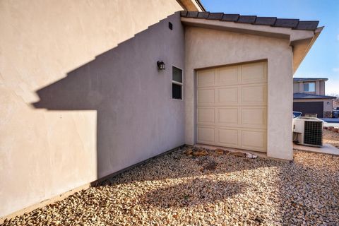 Tiny photo for 1269 E PINE VALLEY ST, Washington, UT 84780 (MLS # 2130853)