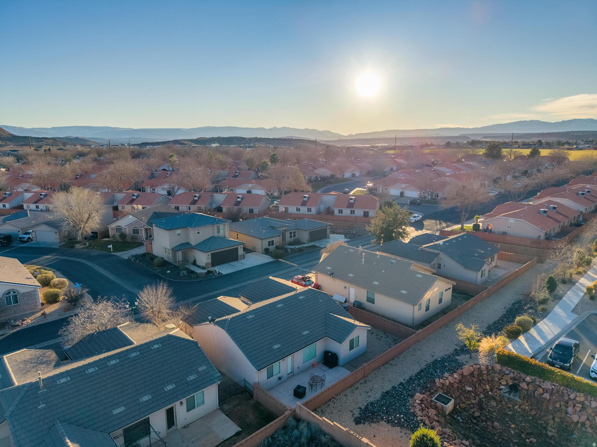 ENGLISH OAKS EST 1 AMD - Residential