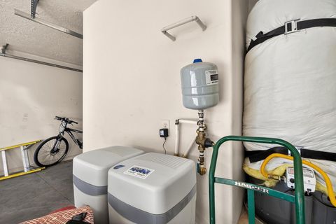 Tiny photo for 1269 E PINE VALLEY ST, Washington, UT 84780 (MLS # 2130853)