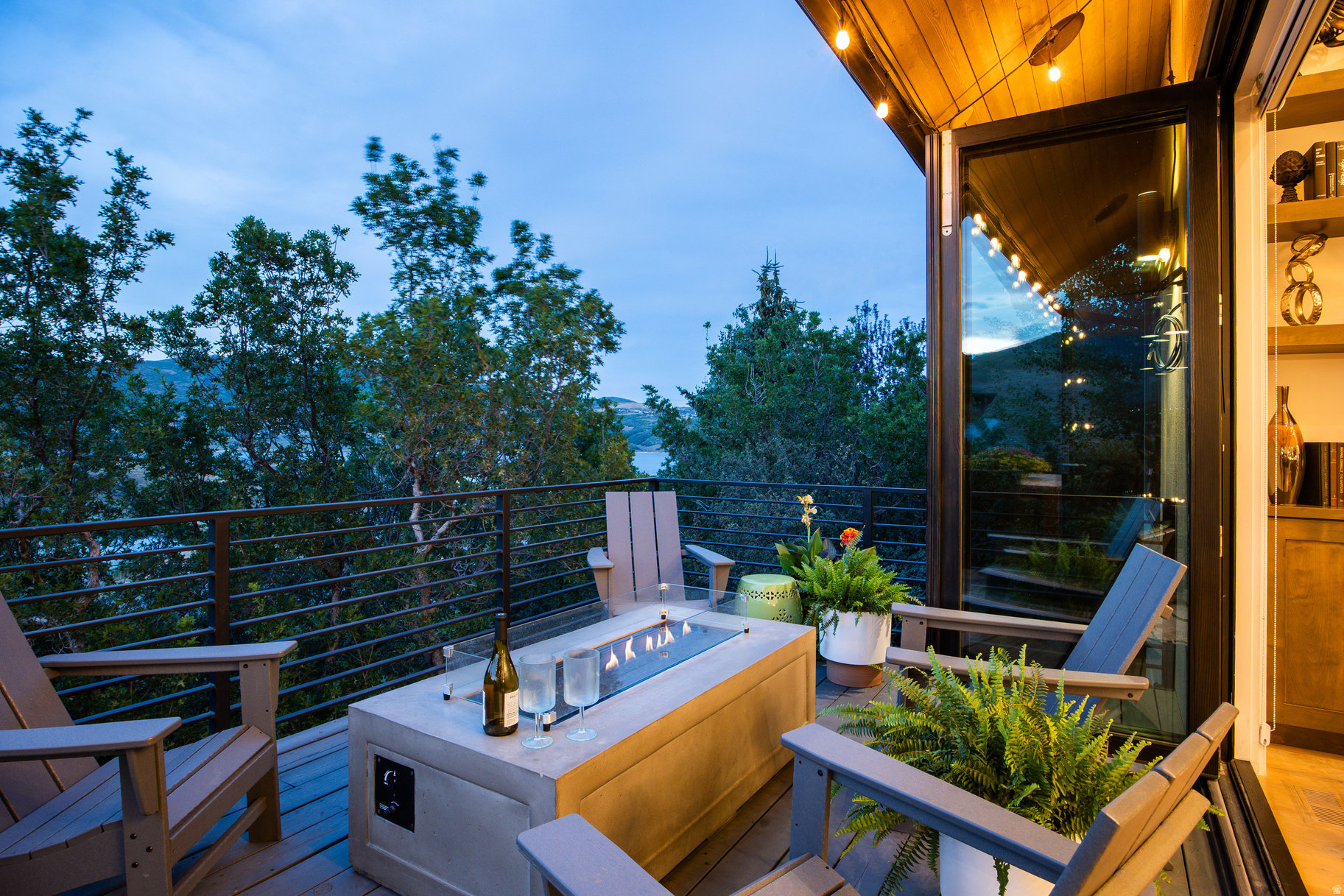 STAR HARBOUR ESTATES - Residential