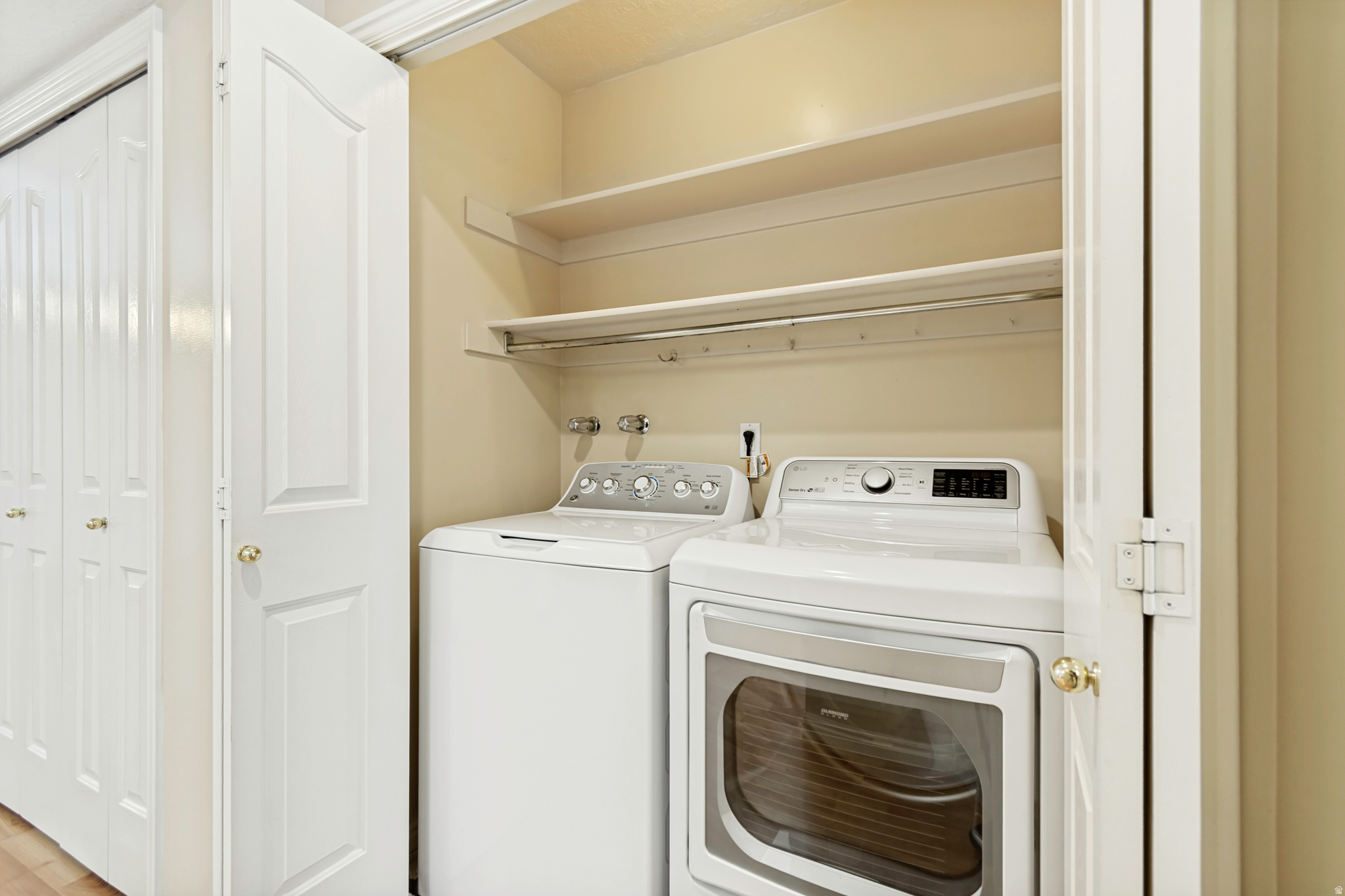CORNERSTONE CONDO - Residential