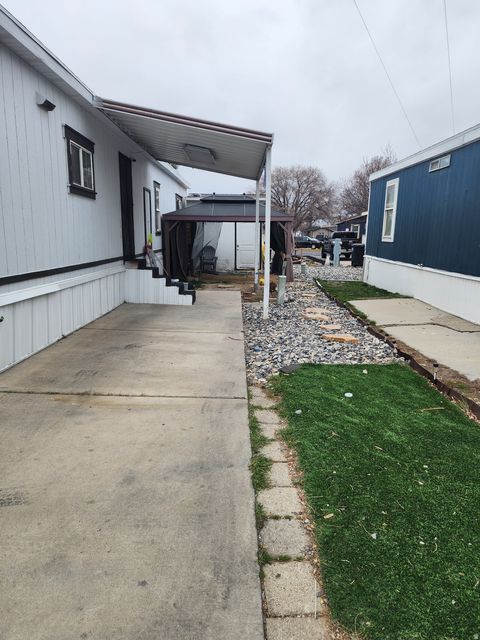 Tiny photo for 4236 W 3425 S #225, West Valley City, UT 84120 (MLS # 2139207)