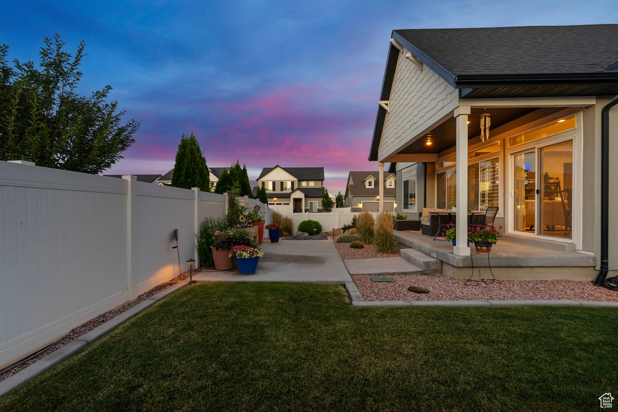 Saratoga Springs, Utah 84045, United States, 3 Bedrooms Bedrooms, ,3 BathroomsBathrooms,Residential,Active,182073