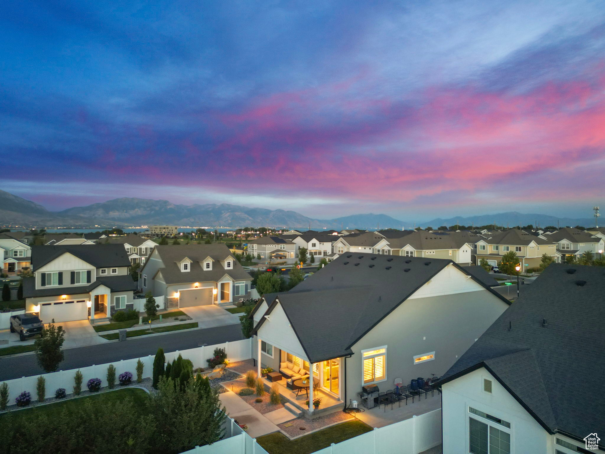 Saratoga Springs, Utah 84045, United States, 3 Bedrooms Bedrooms, ,3 BathroomsBathrooms,Residential,Active,182073