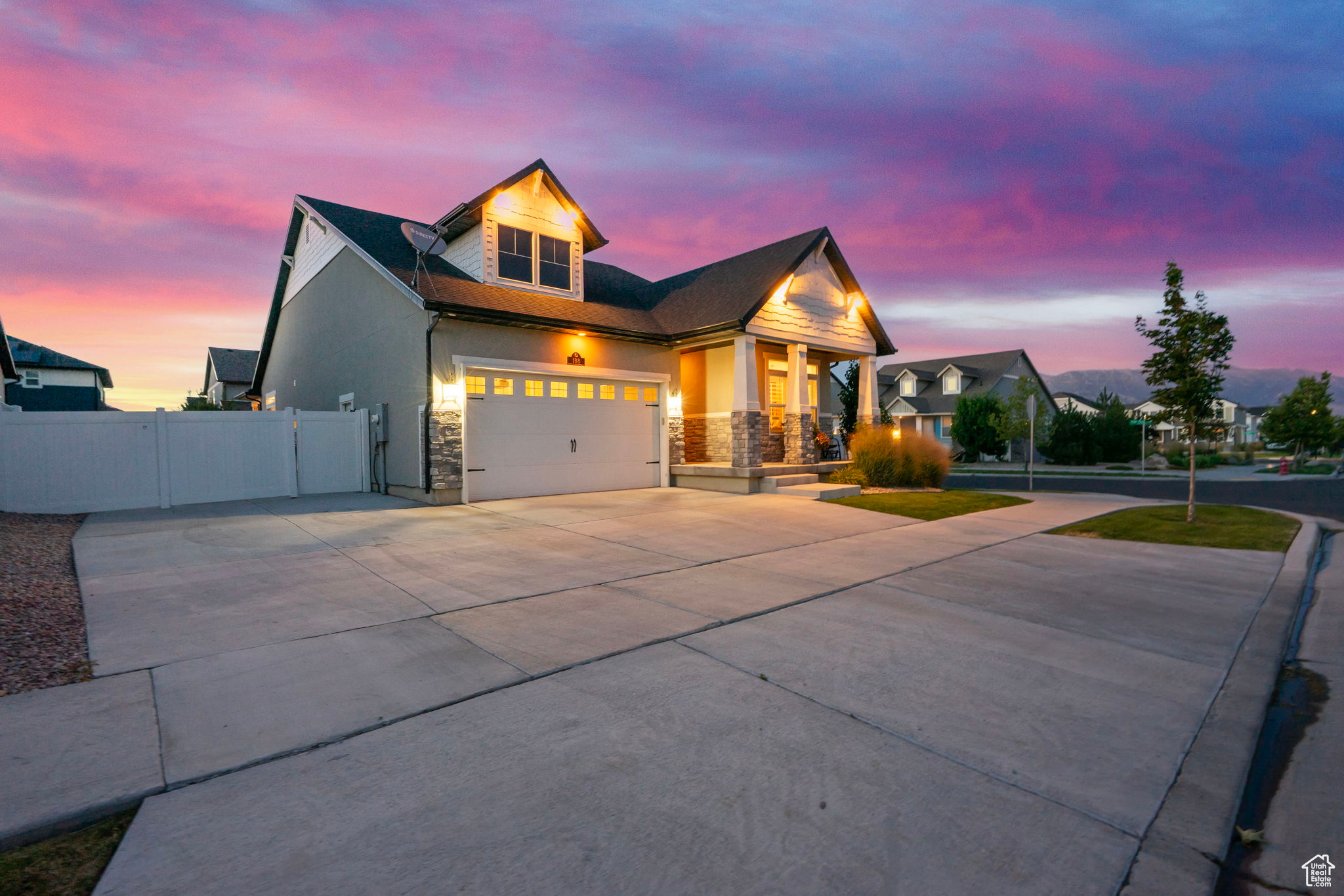 Saratoga Springs, Utah 84045, United States, 3 Bedrooms Bedrooms, ,3 BathroomsBathrooms,Residential,Active,182073