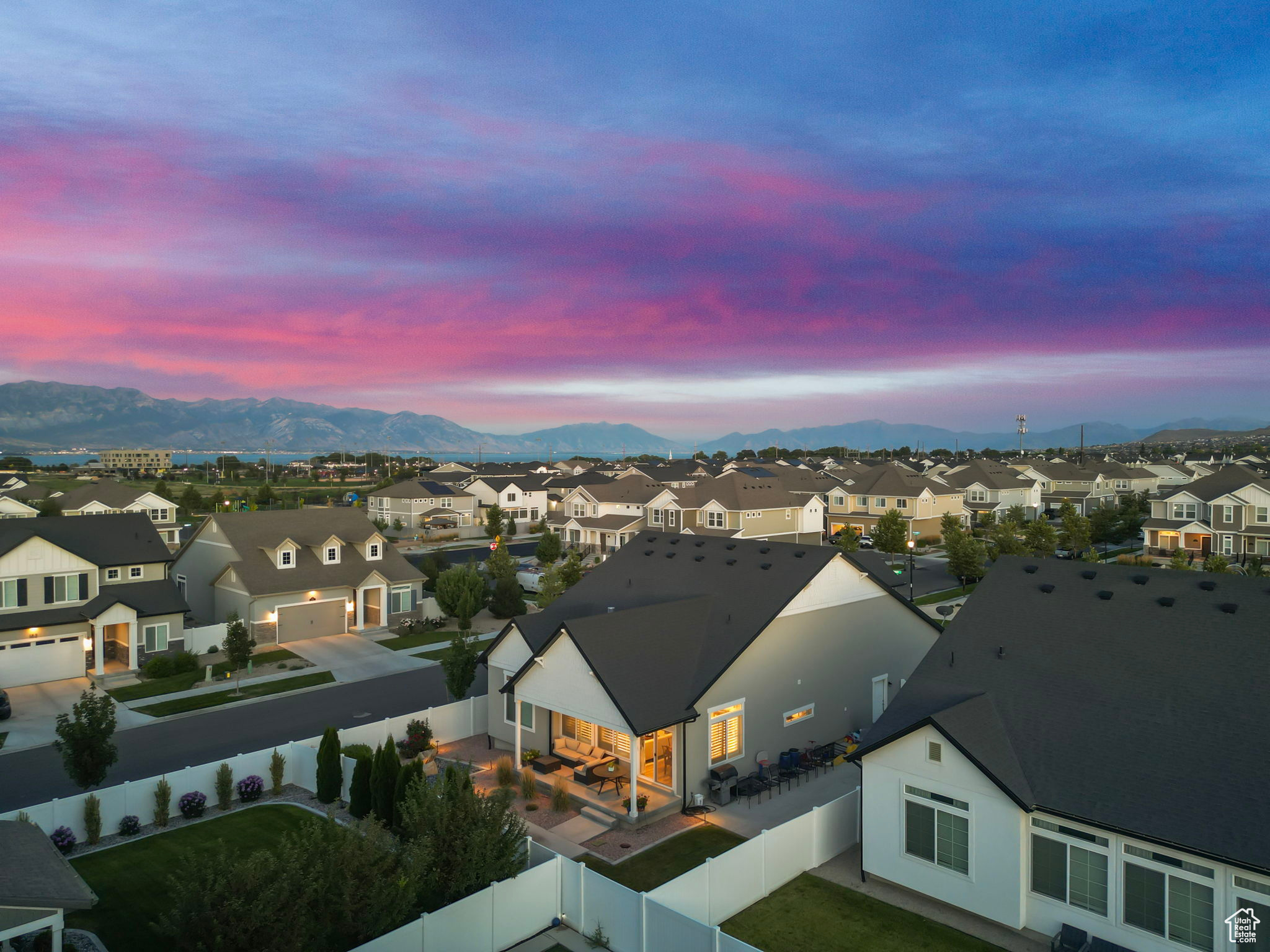 Saratoga Springs, Utah 84045, United States, 3 Bedrooms Bedrooms, ,3 BathroomsBathrooms,Residential,Active,182073