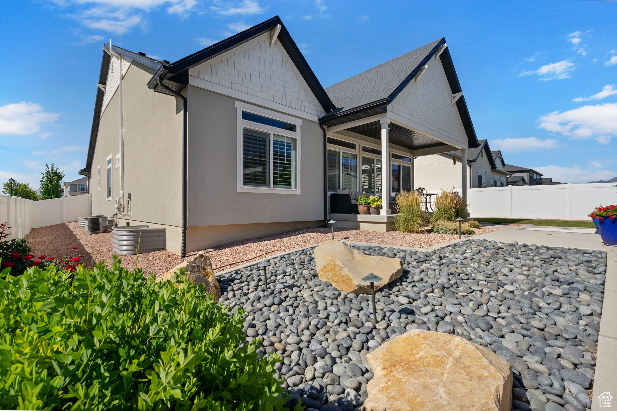 Saratoga Springs, Utah 84045, United States, 3 Bedrooms Bedrooms, ,3 BathroomsBathrooms,Residential,Active,182073