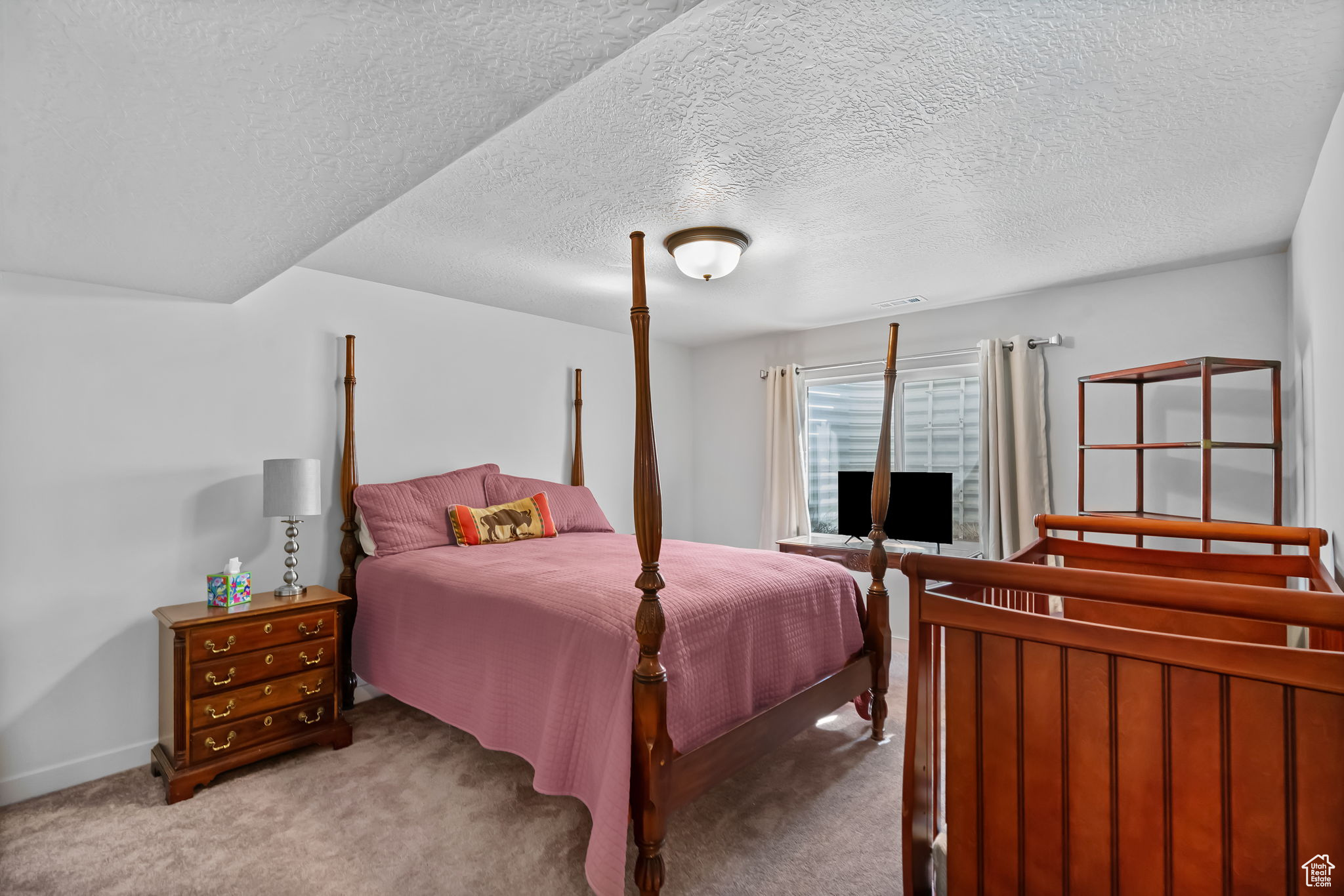 Saratoga Springs, Utah 84045, United States, 3 Bedrooms Bedrooms, ,3 BathroomsBathrooms,Residential,Active,182073