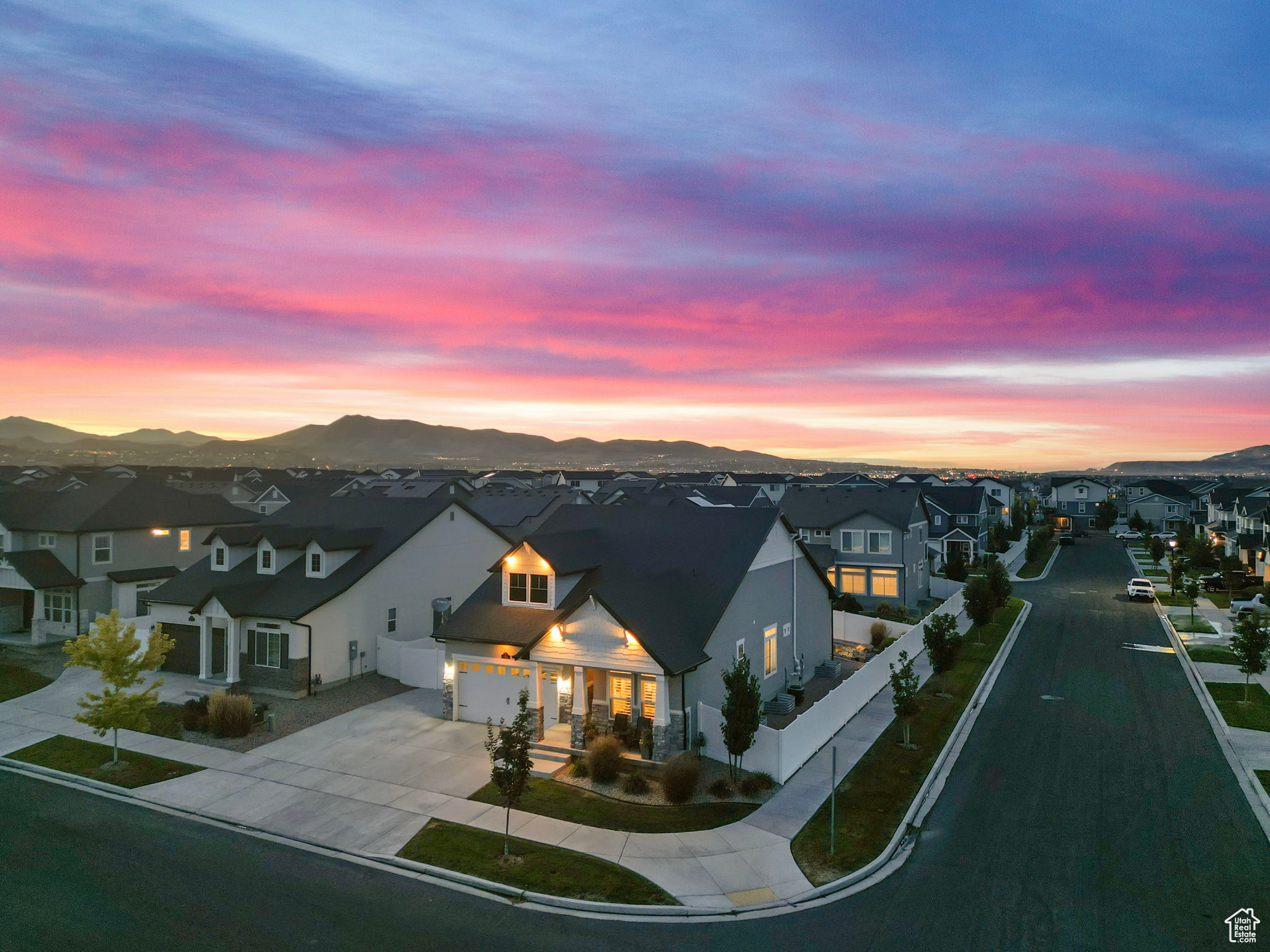 Saratoga Springs, Utah 84045, United States, 3 Bedrooms Bedrooms, ,3 BathroomsBathrooms,Residential,Active,182073