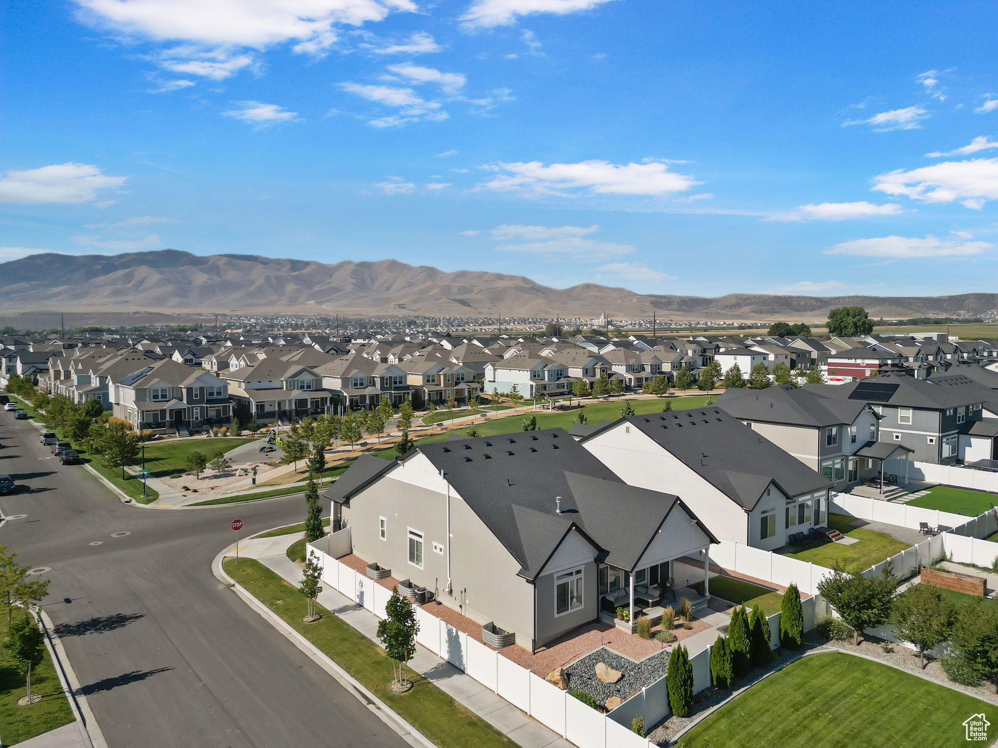 Saratoga Springs, Utah 84045, United States, 3 Bedrooms Bedrooms, ,3 BathroomsBathrooms,Residential,Active,182073