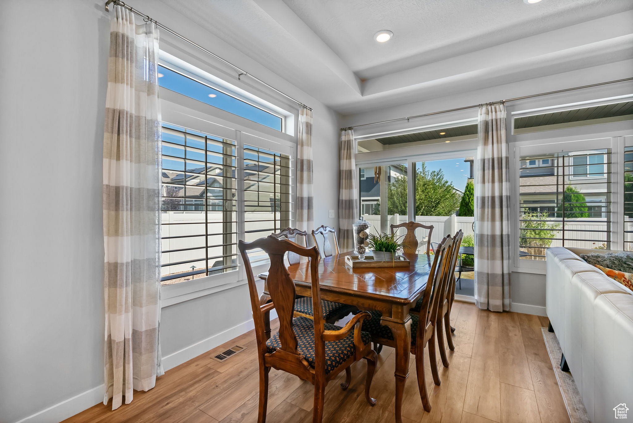 Saratoga Springs, Utah 84045, United States, 3 Bedrooms Bedrooms, ,3 BathroomsBathrooms,Residential,Active,182073