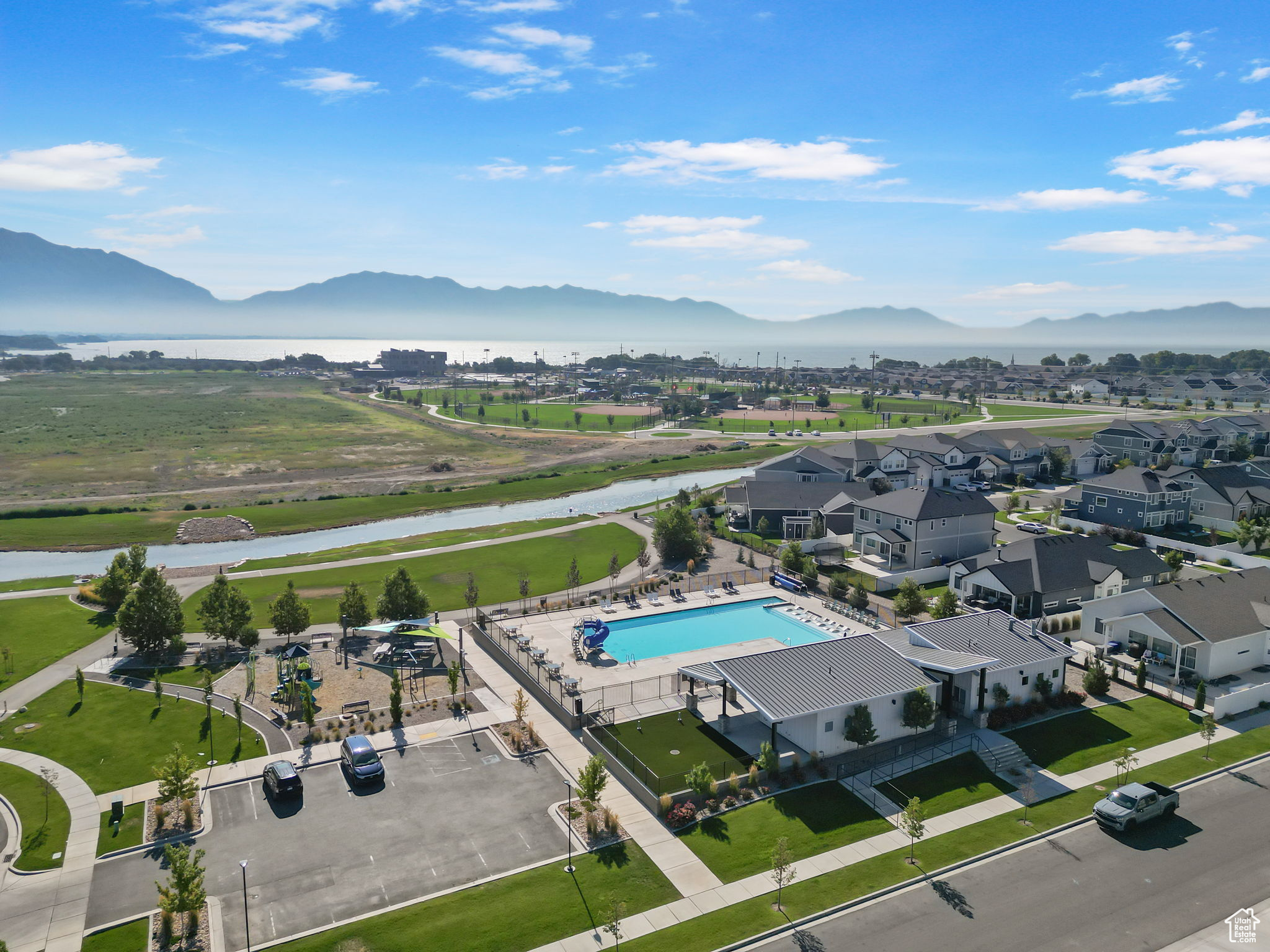 Saratoga Springs, Utah 84045, United States, 3 Bedrooms Bedrooms, ,3 BathroomsBathrooms,Residential,Active,182073