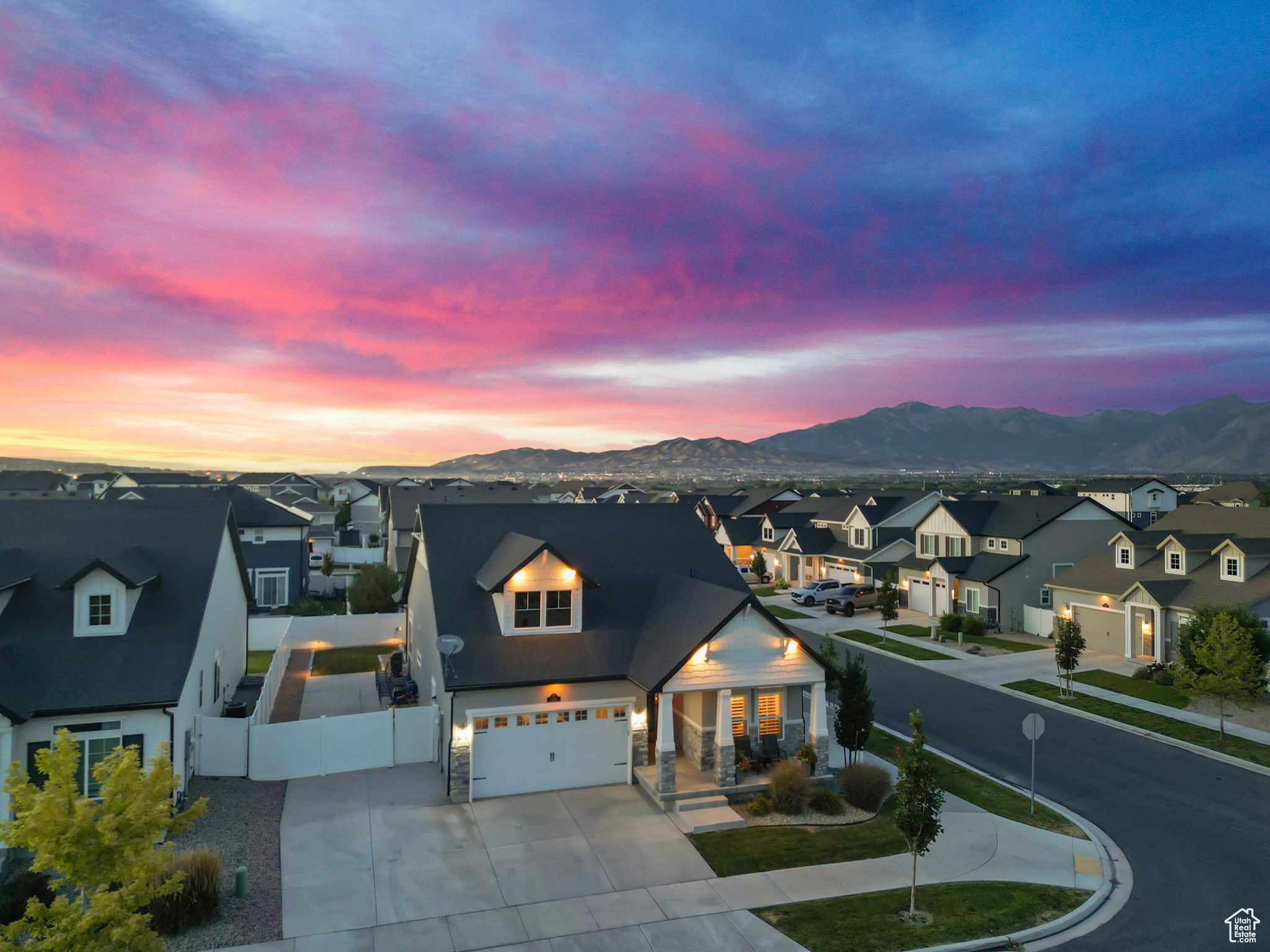 Saratoga Springs, Utah 84045, United States, 3 Bedrooms Bedrooms, ,3 BathroomsBathrooms,Residential,Active,182073