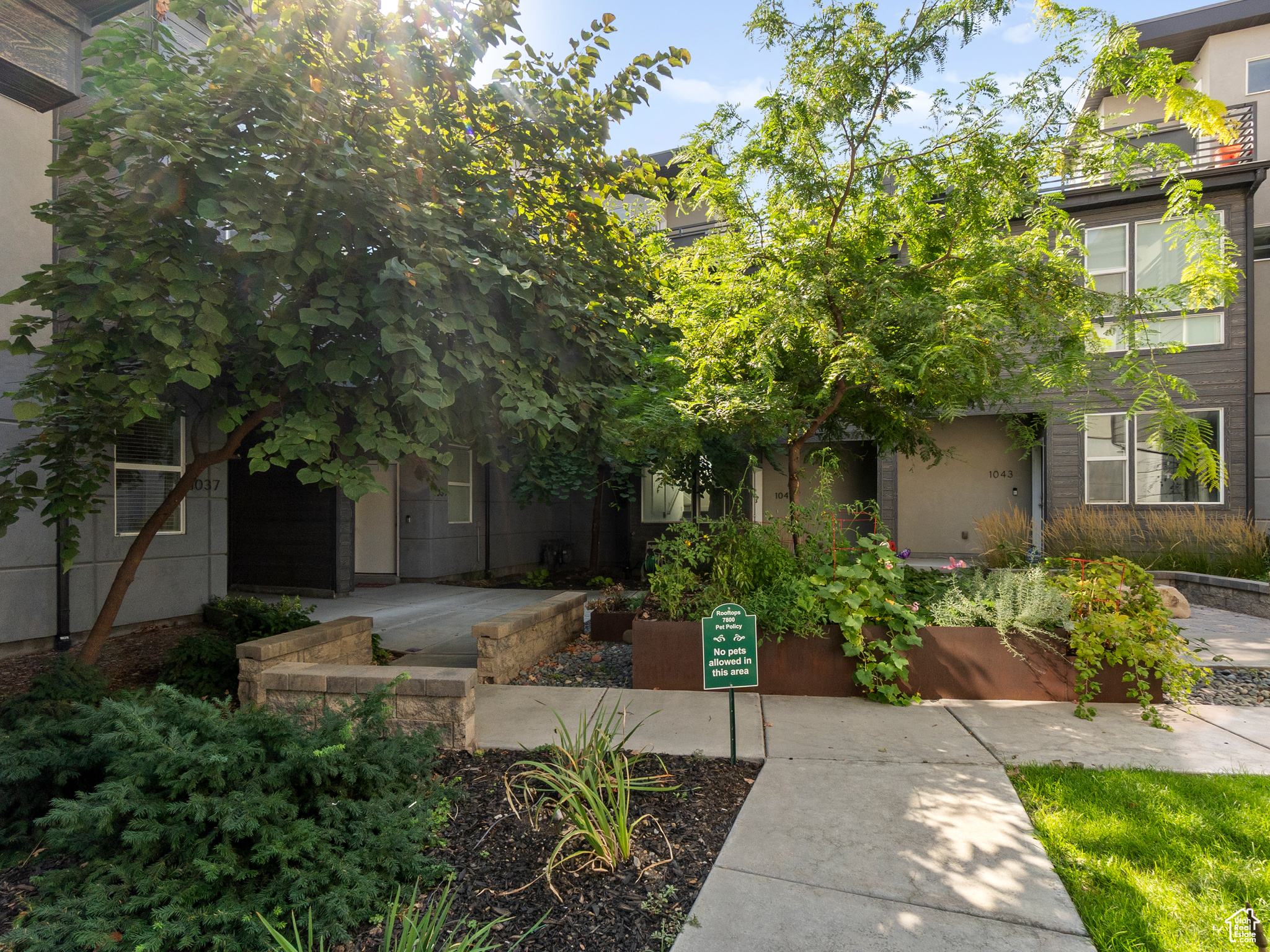 ROOFTOPS @ 78HUNDRED - Residential