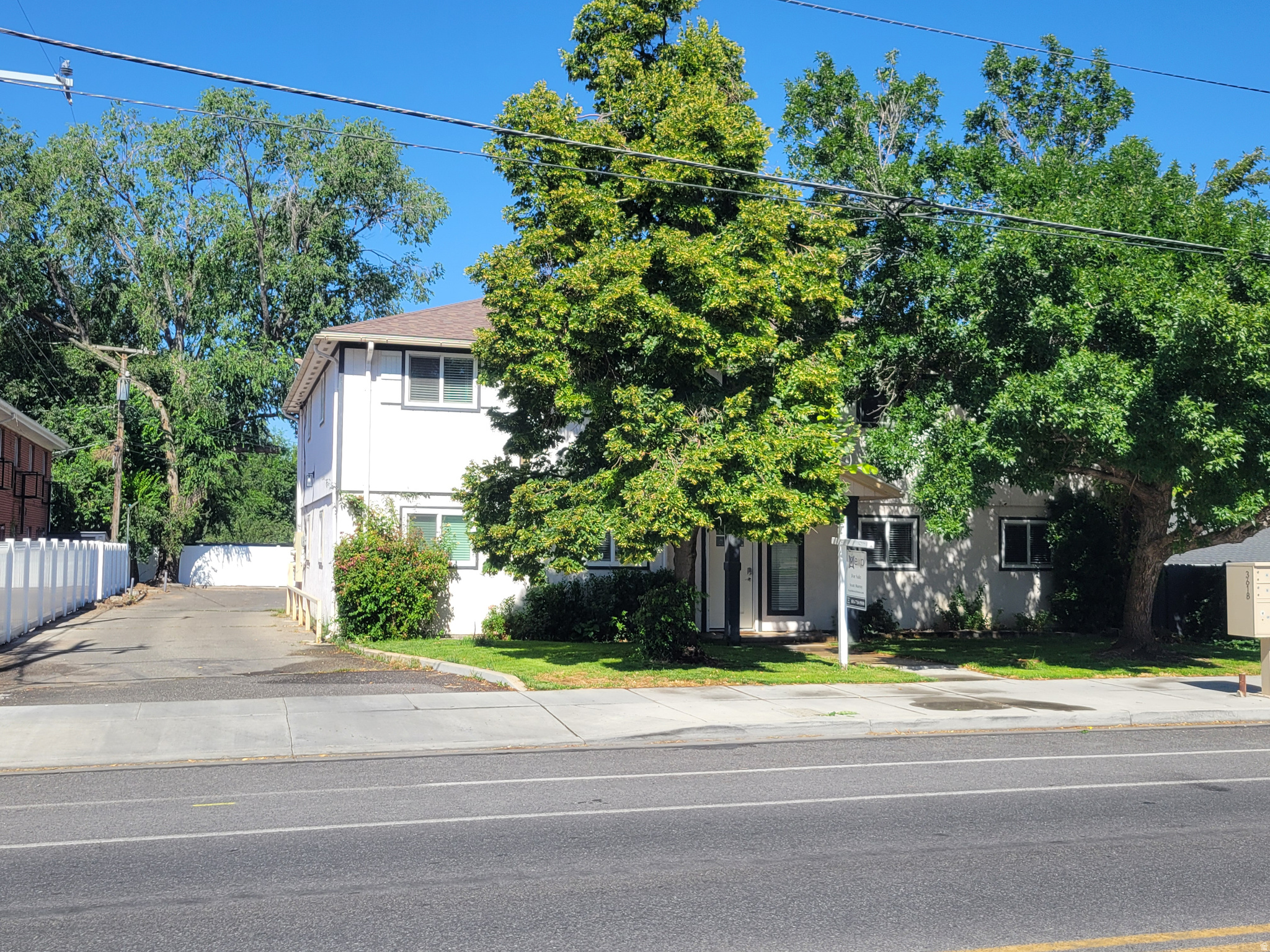 MOUNTAIN VIEW CONDOMINIUMS - Residential