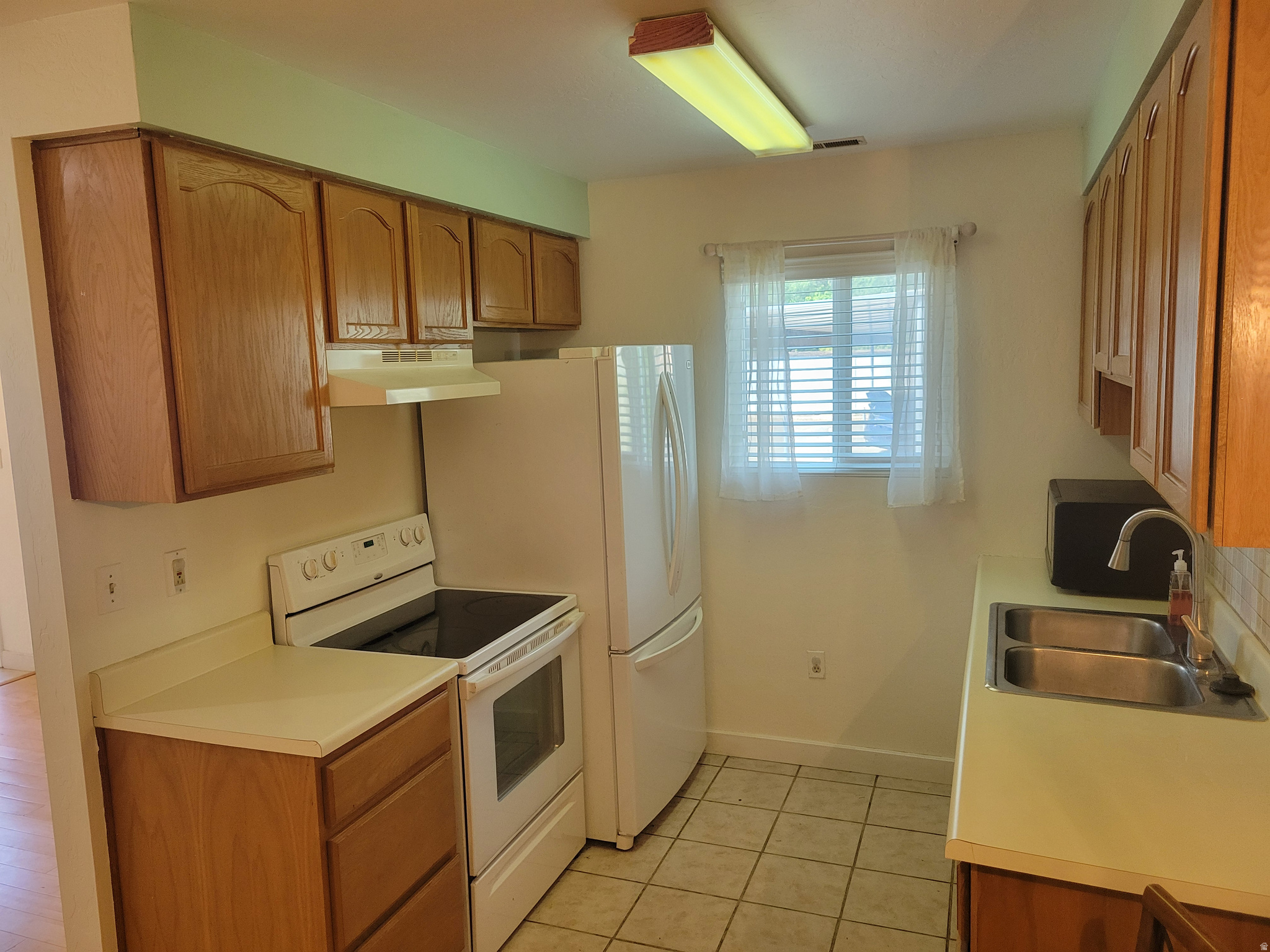 MOUNTAIN VIEW CONDOMINIUMS - Residential