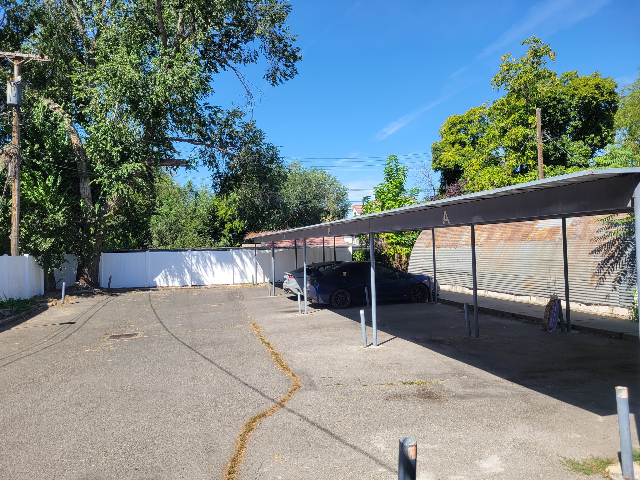 MOUNTAIN VIEW CONDOMINIUMS - Residential