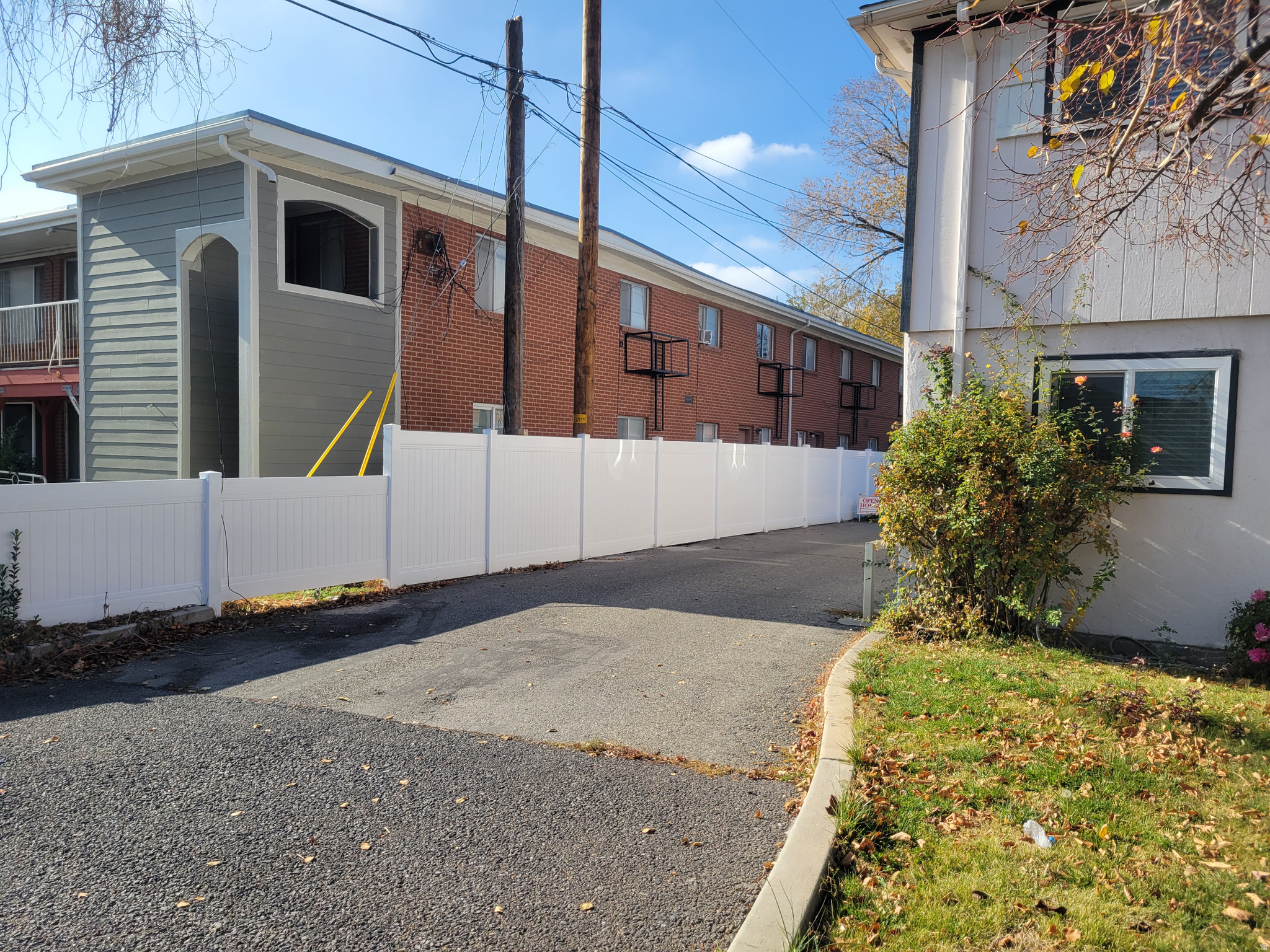 MOUNTAIN VIEW CONDOMINIUMS - Residential