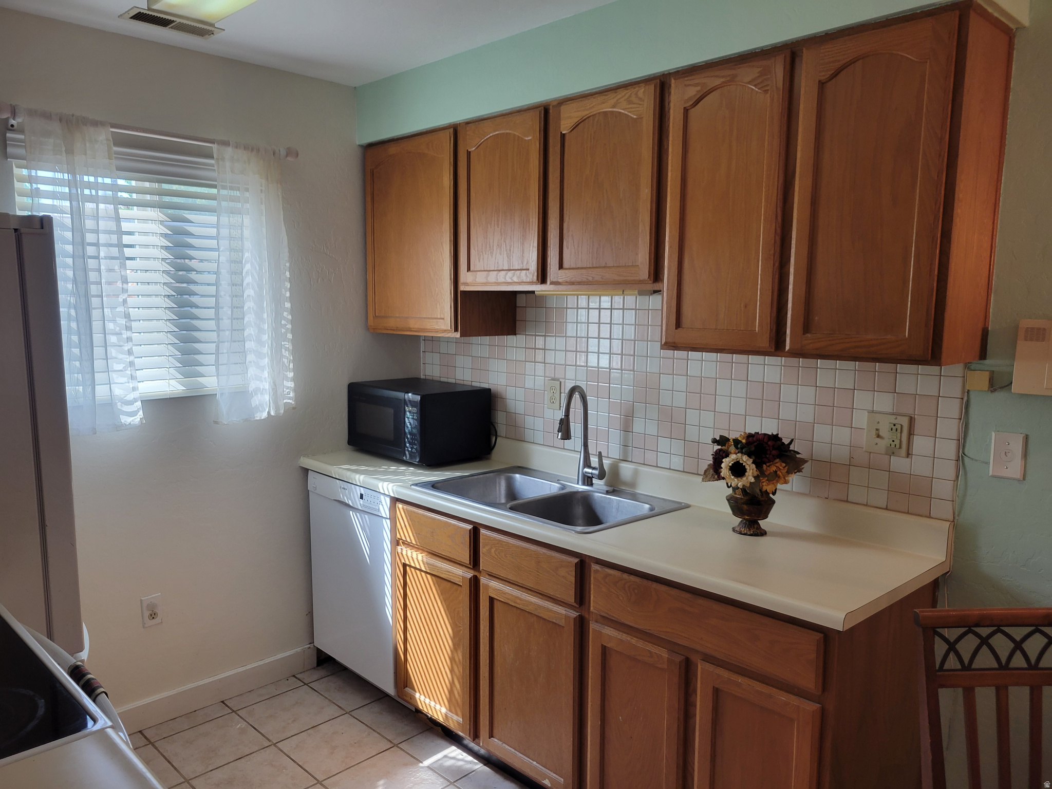 MOUNTAIN VIEW CONDOMINIUMS - Residential