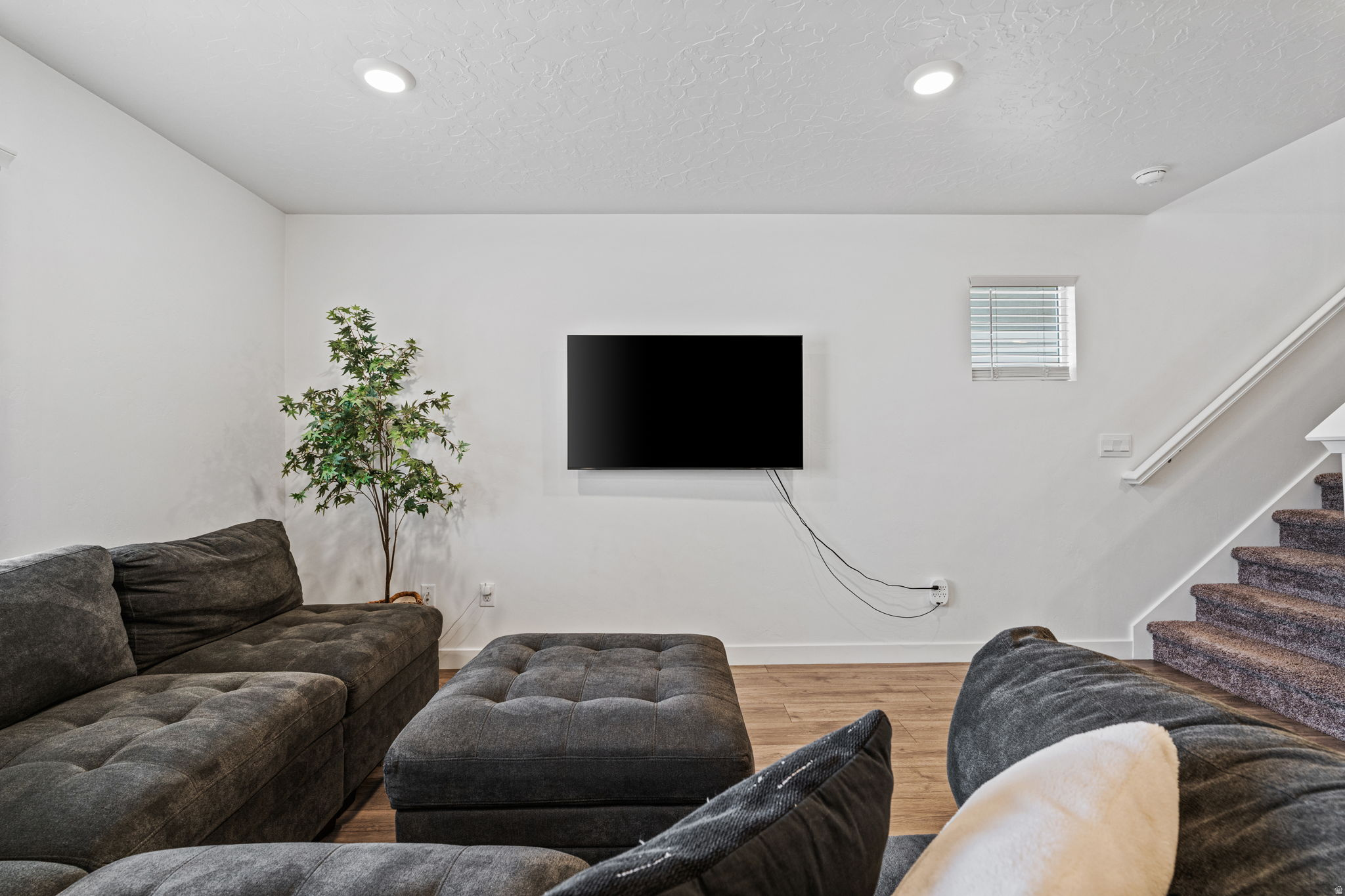 COLD SPRING RANCH - Residential