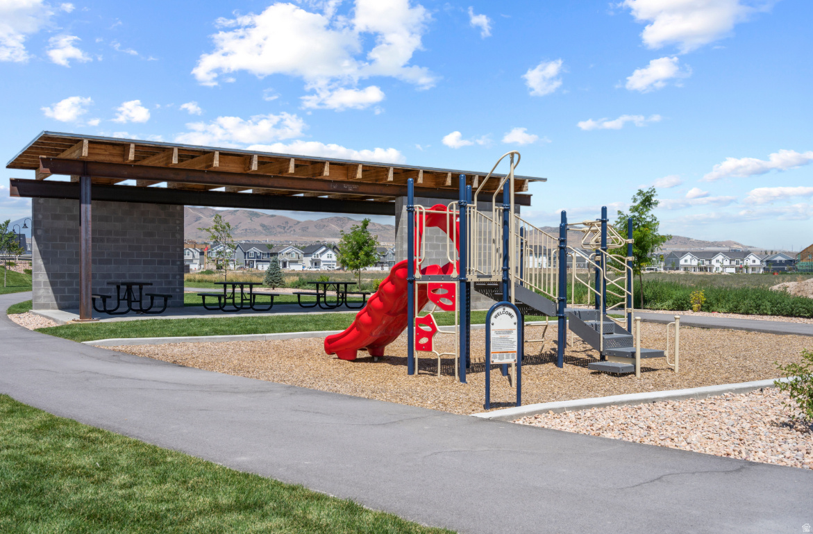 COLD SPRING RANCH - Residential