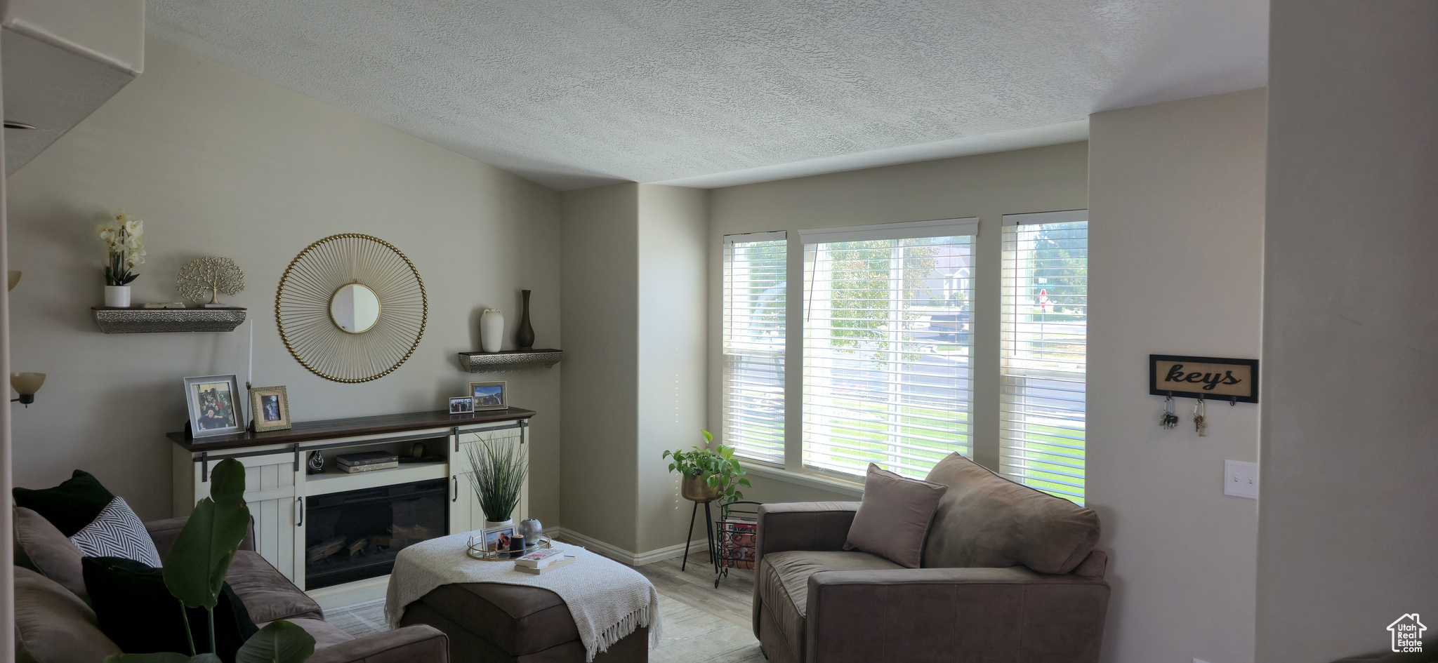 FALCON MEADOWS - Residential