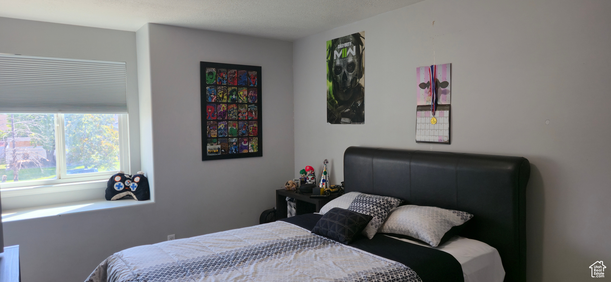 FALCON MEADOWS - Residential
