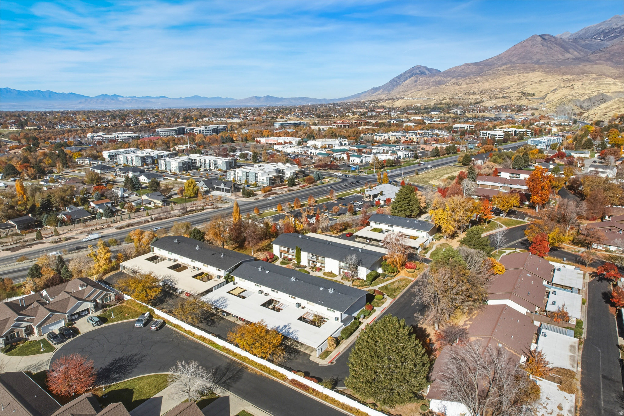 THREE FOUNTAINS - Residential