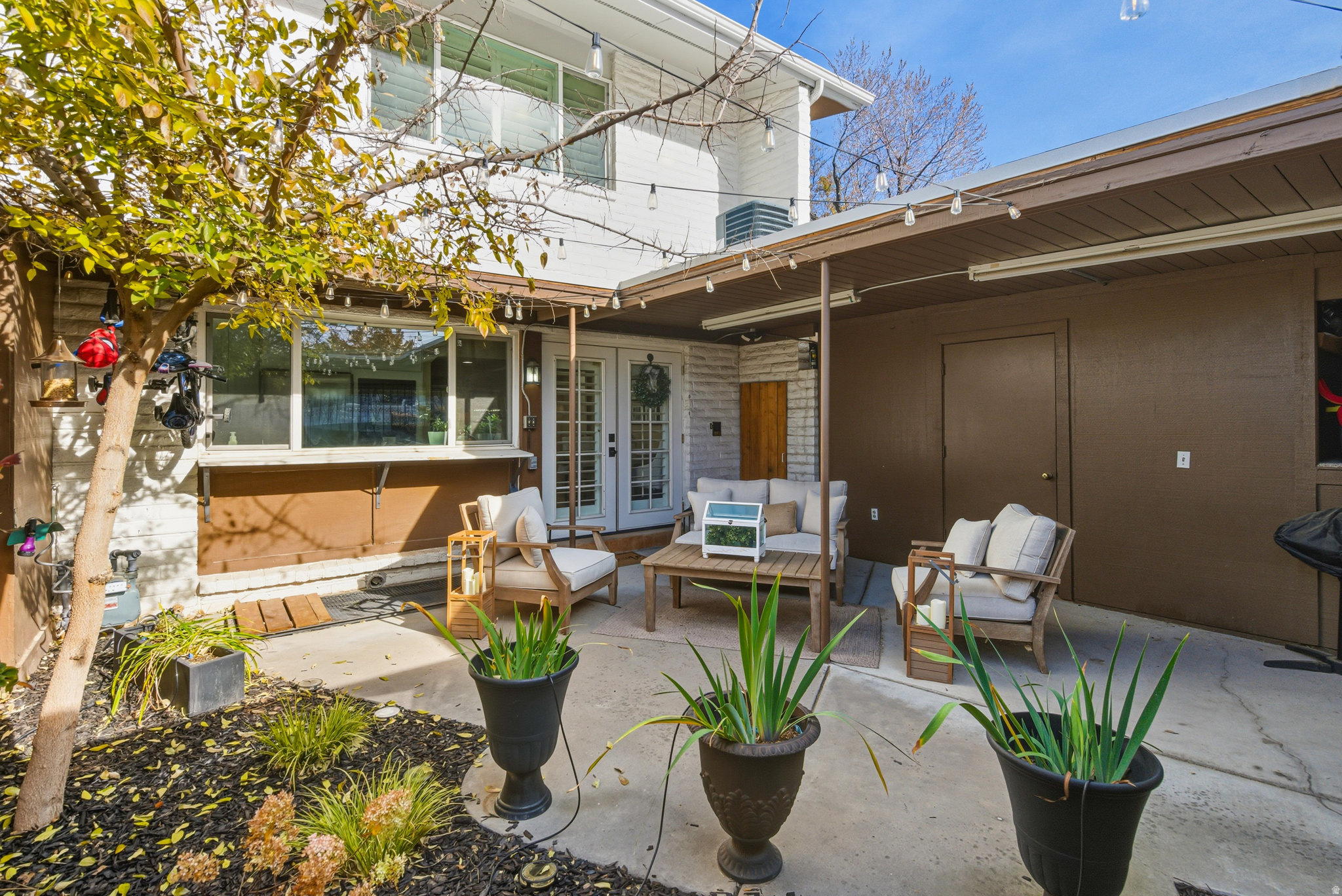 THREE FOUNTAINS - Residential