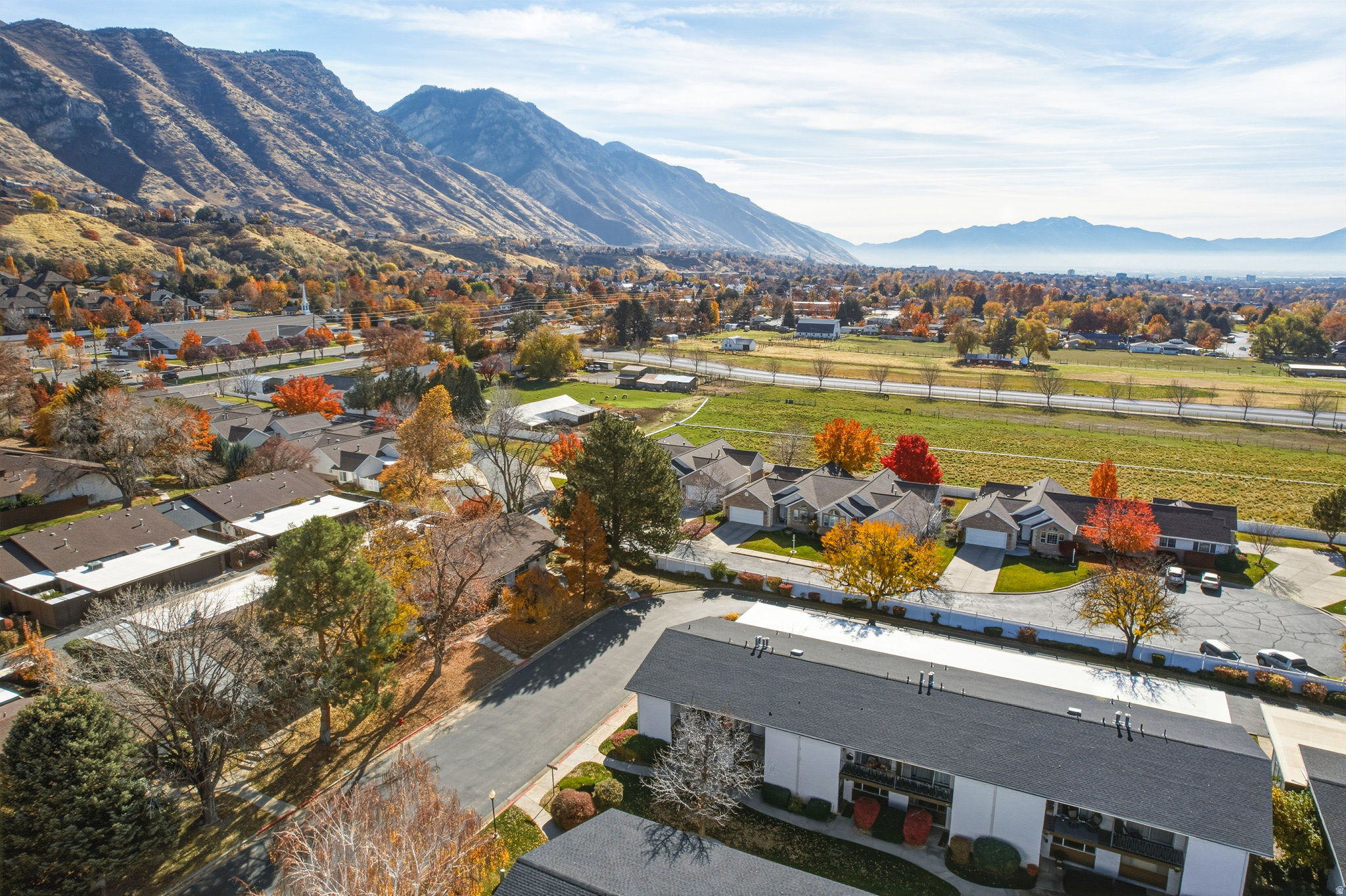 THREE FOUNTAINS - Residential