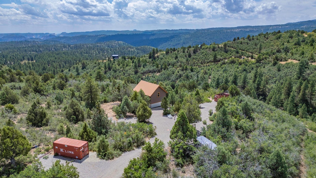 Photo of 2450 E OAK TREE DR #1, Virgin, UT 84779 (MLS # 2184287)