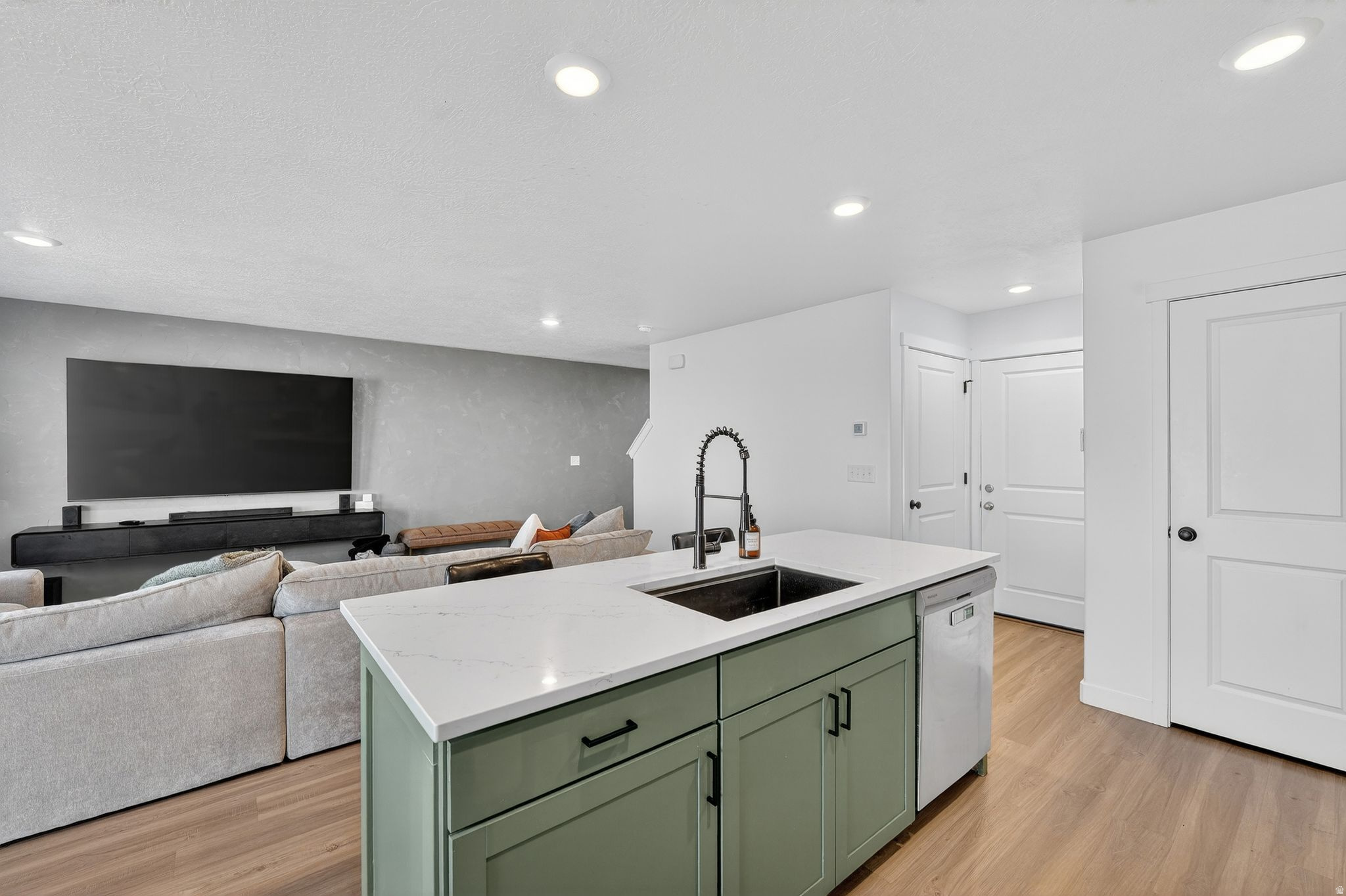 SPRING RANCH - Residential