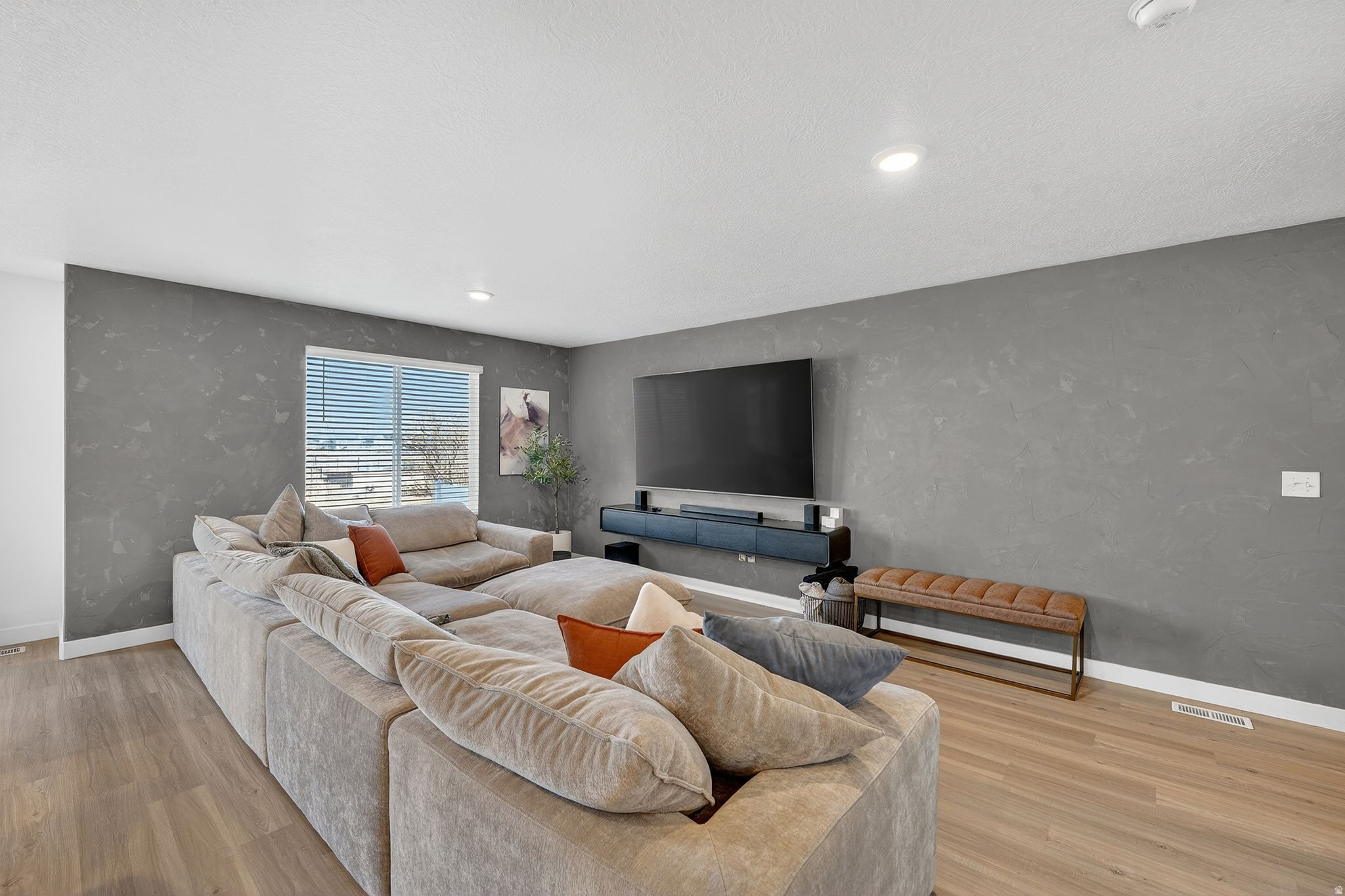 SPRING RANCH - Residential