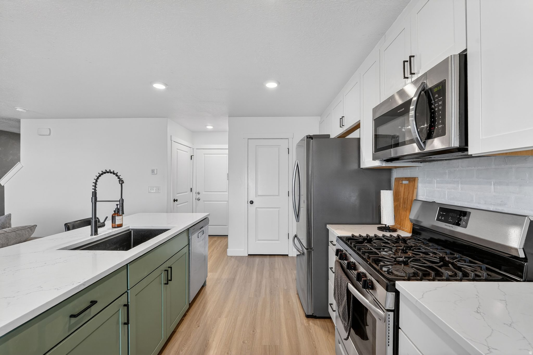 SPRING RANCH - Residential