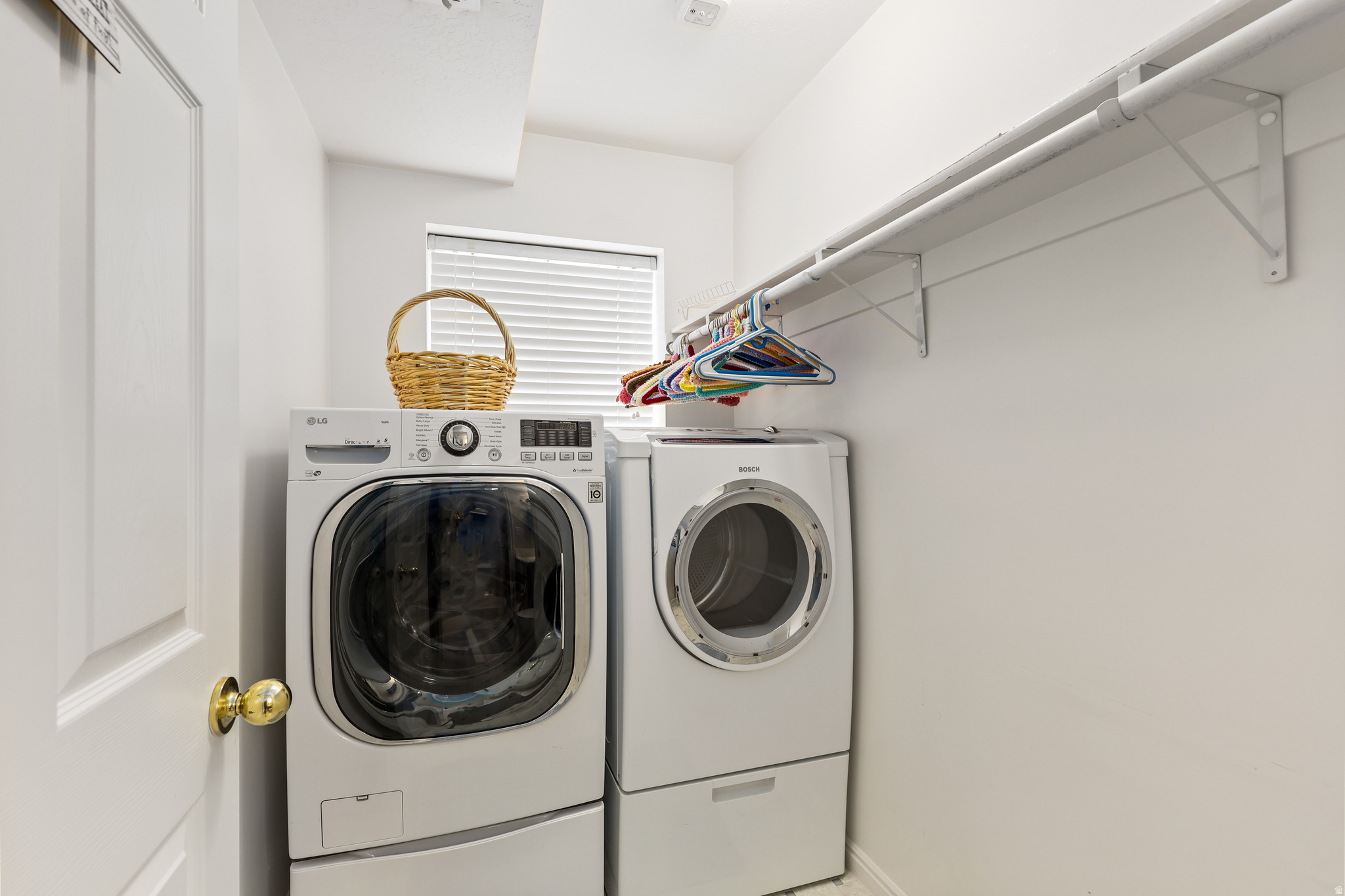 WOODMERE ESTATES - Residential