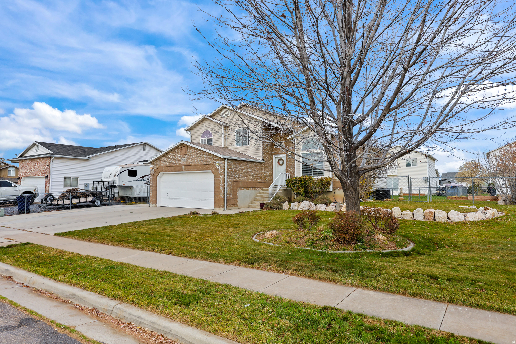 WOODMERE ESTATES - Residential