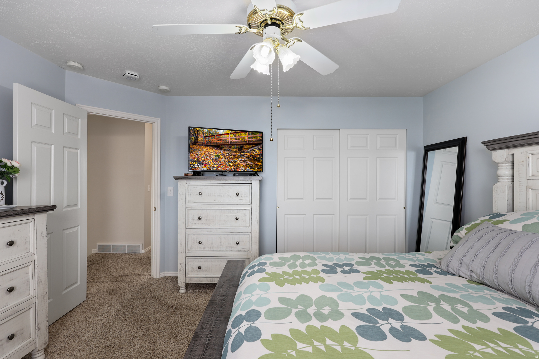 WOODMERE ESTATES - Residential