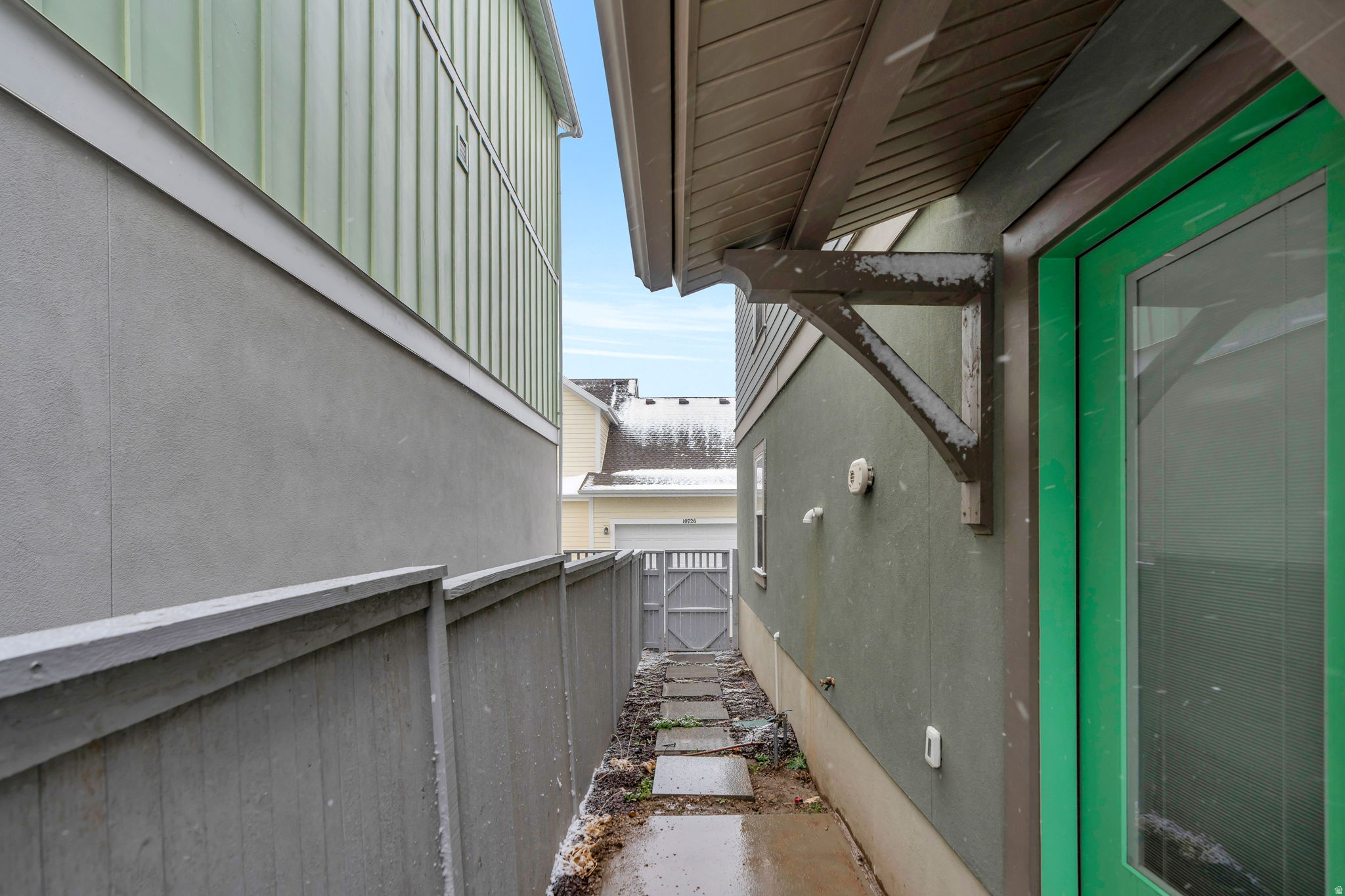 DAYBREAK - Residential