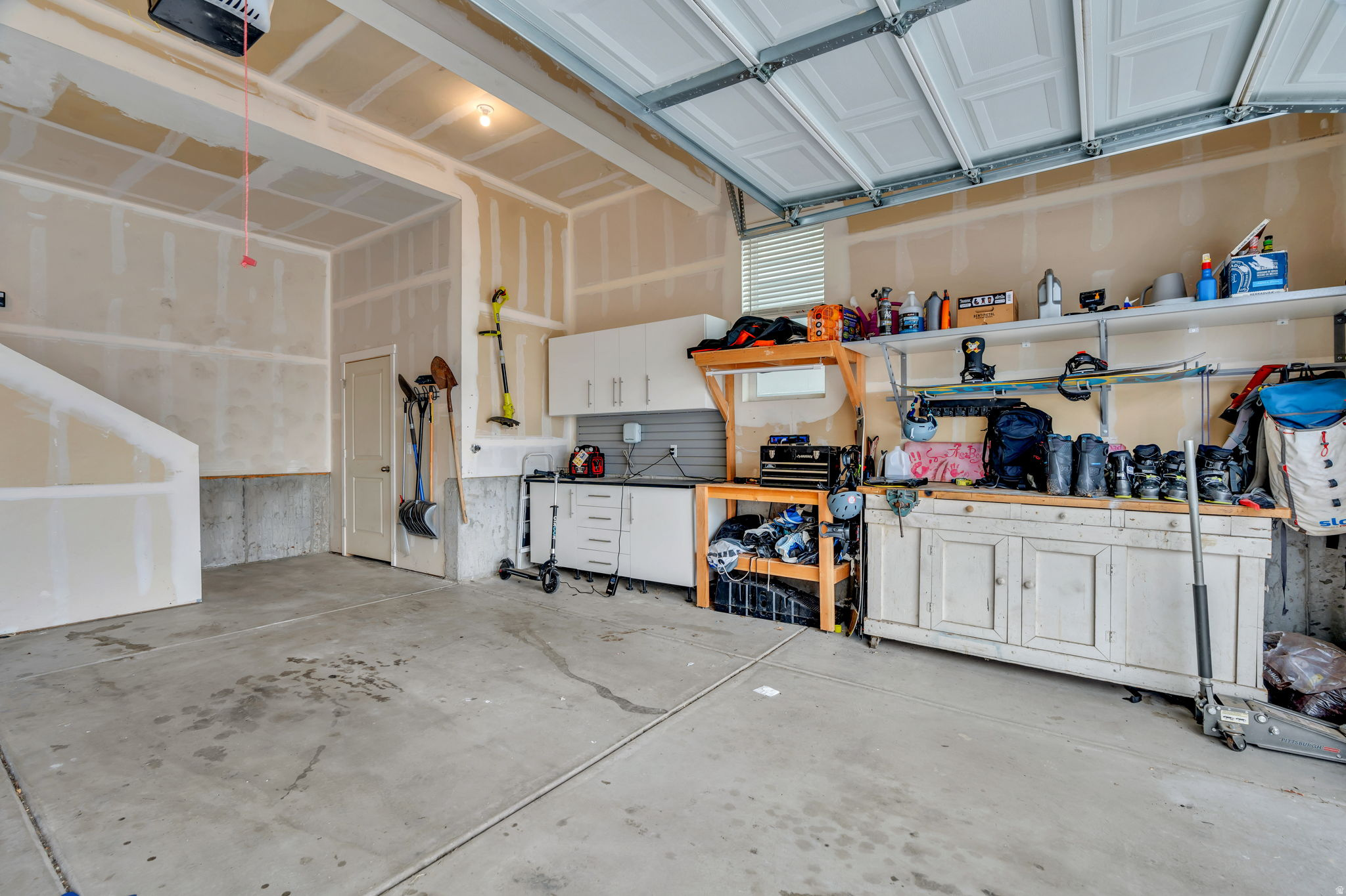 DAYBREAK - Residential