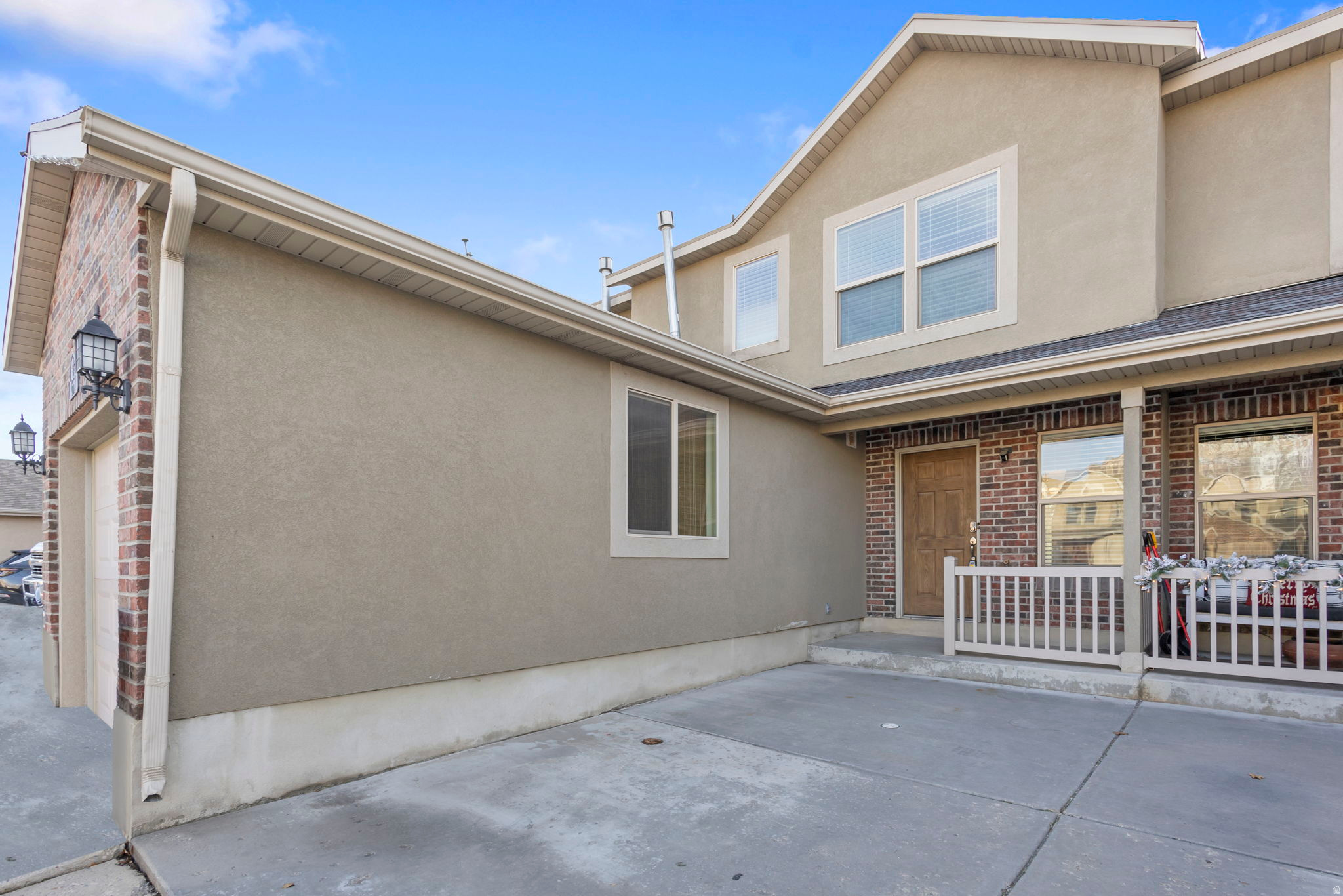 NEW TOWNE SQUARE - Residential