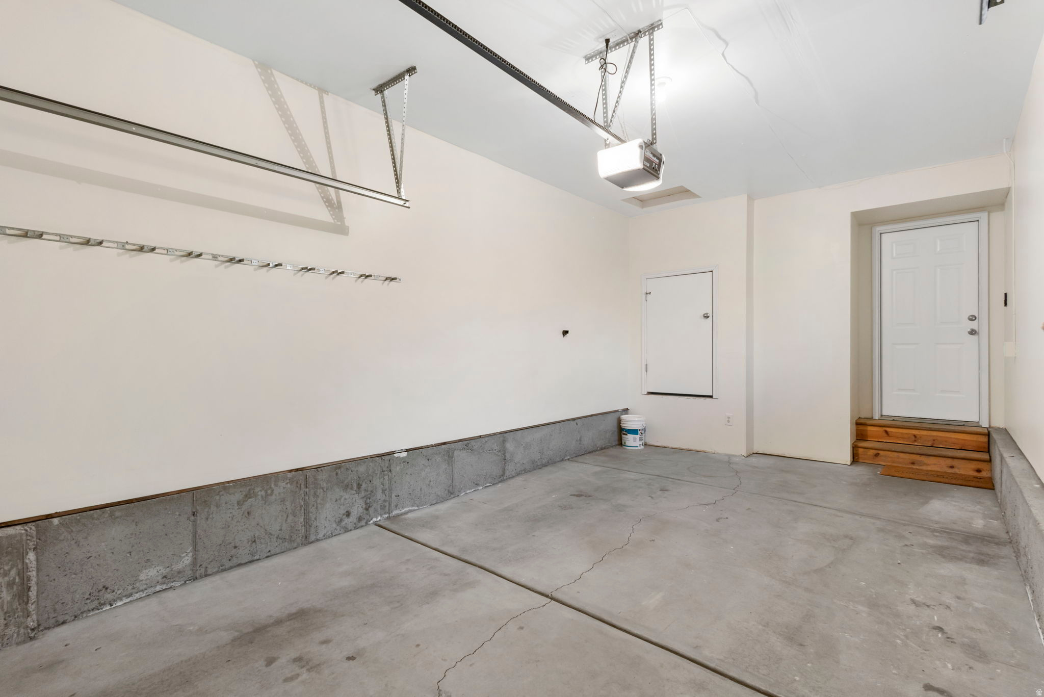 NEW TOWNE SQUARE - Residential