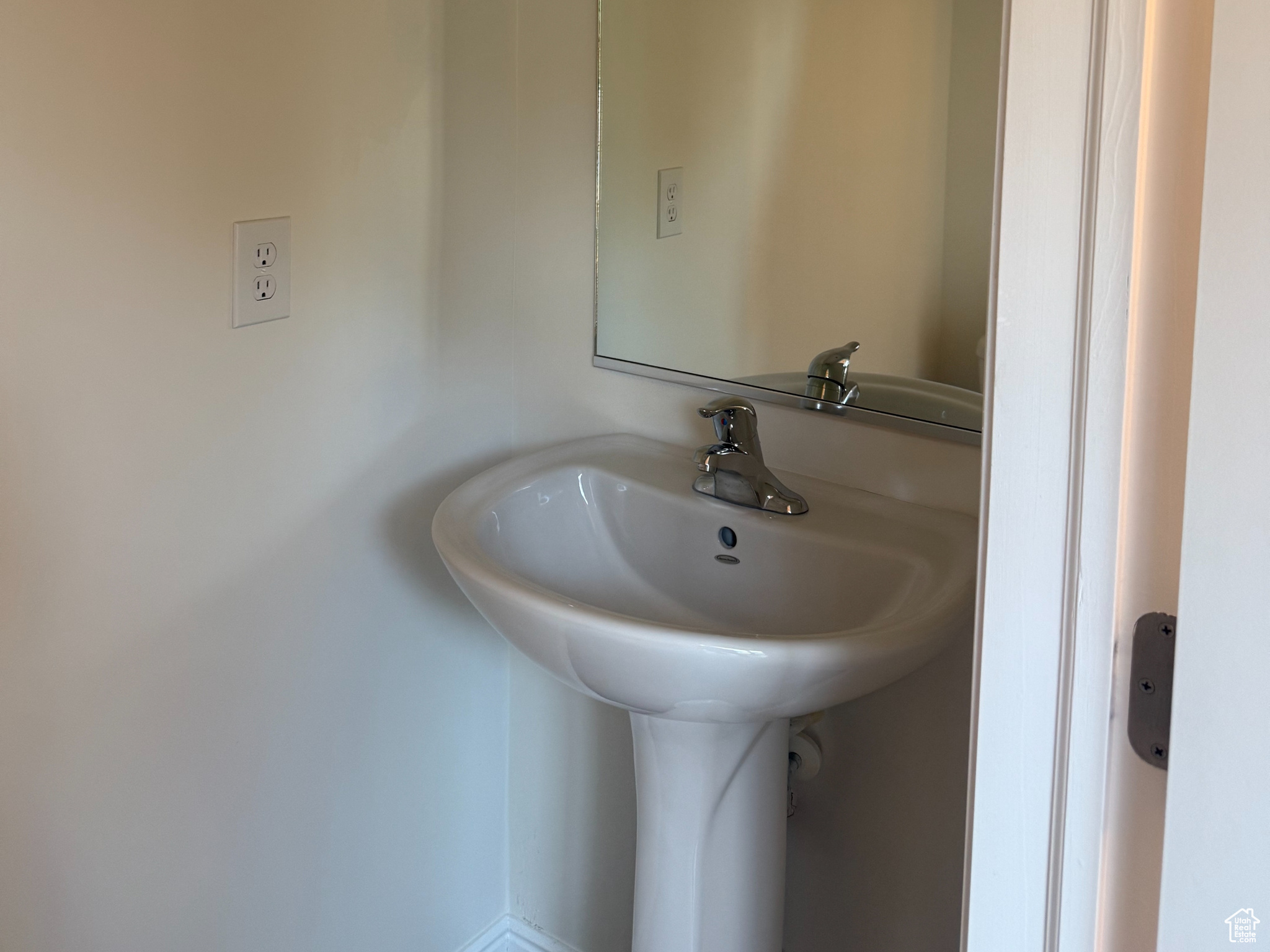 NEW TOWNE SQUARE - Residential