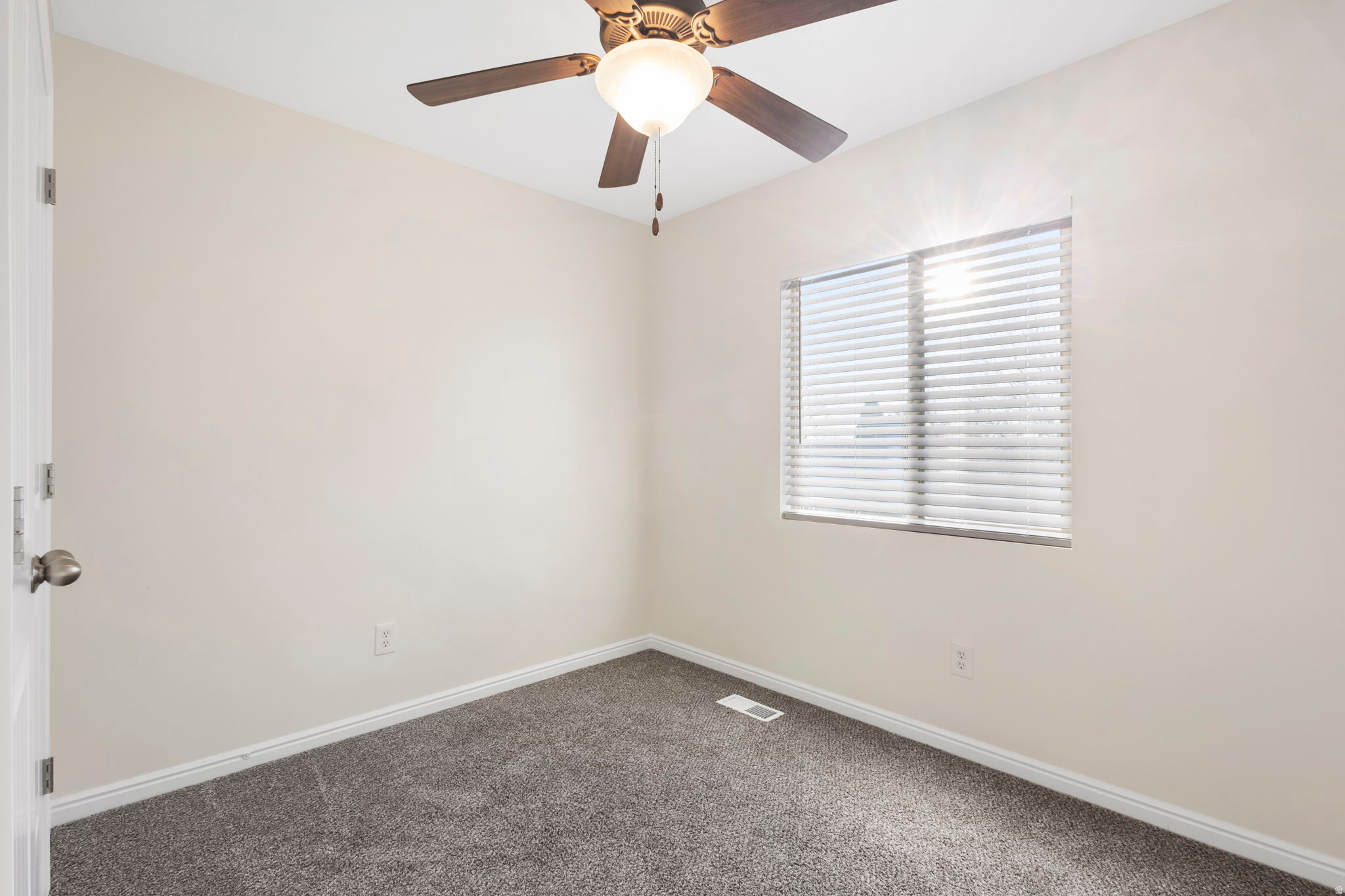 NEW TOWNE SQUARE - Residential