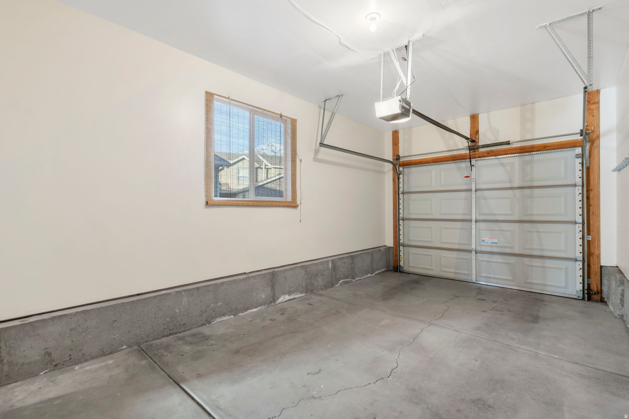 NEW TOWNE SQUARE - Residential