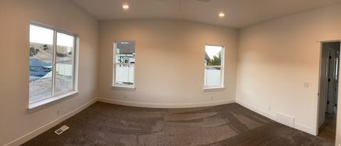 Tiny photo for 1186 VISTA RIDGE DR, Santaquin, UT 84655 (MLS # 2120077)