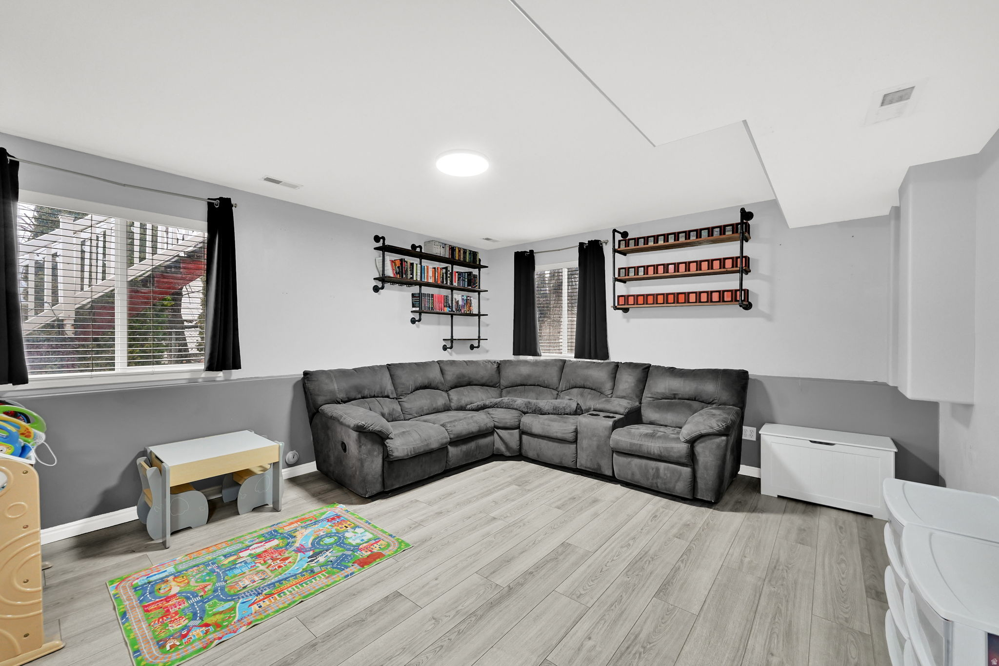 SILVERWOOD ESTATES - Residential