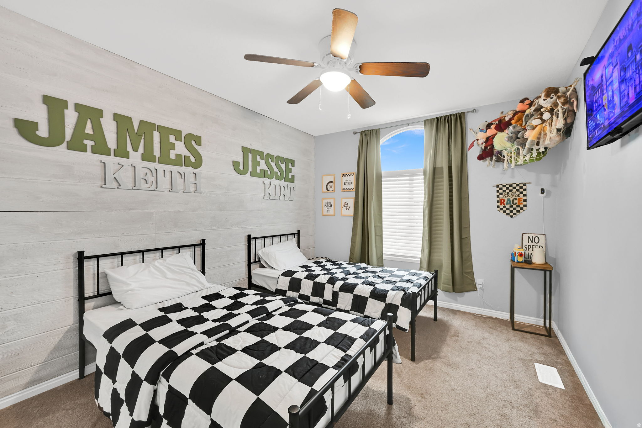 SILVERWOOD ESTATES - Residential