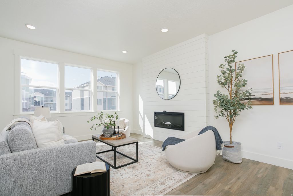 Photo of 795 N BROOK AVE, Tooele, UT 84074 (MLS # 2153896)