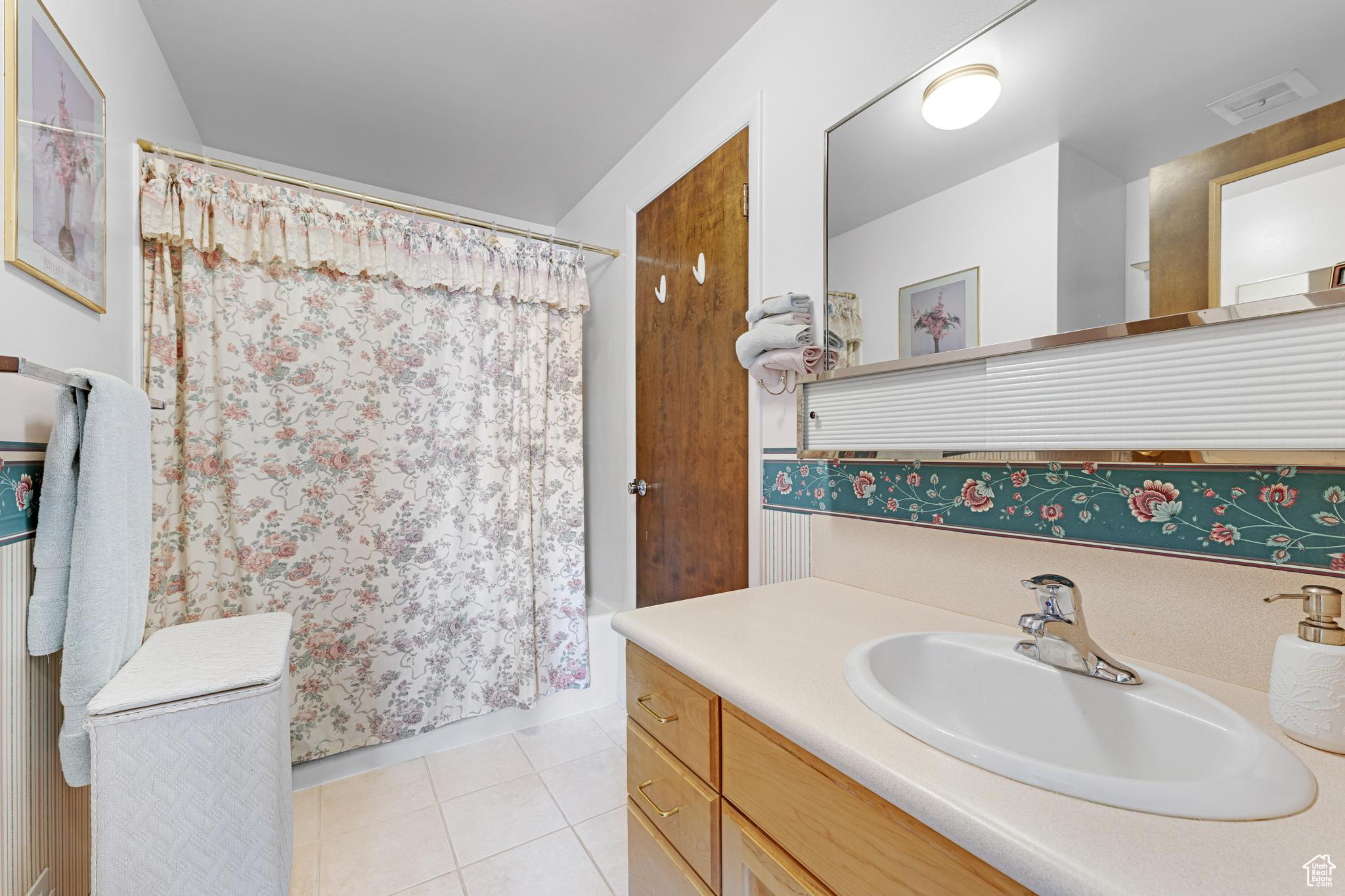 Lehi, Utah 84043, United States, 3 Bedrooms Bedrooms, ,1 BathroomBathrooms,Residential,Pending,118015