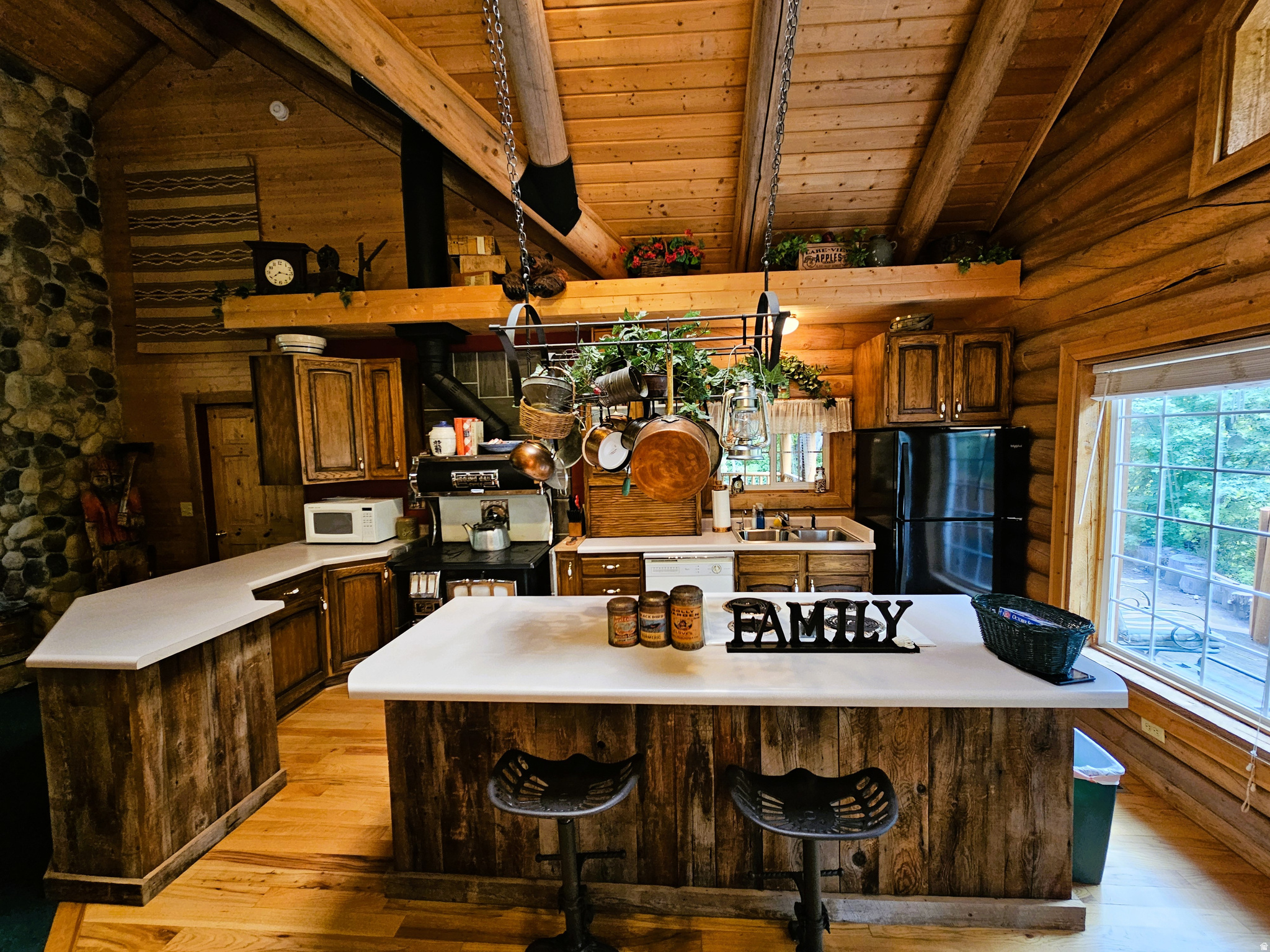 SKYLINE MOUNTAIN RESORT - Residential